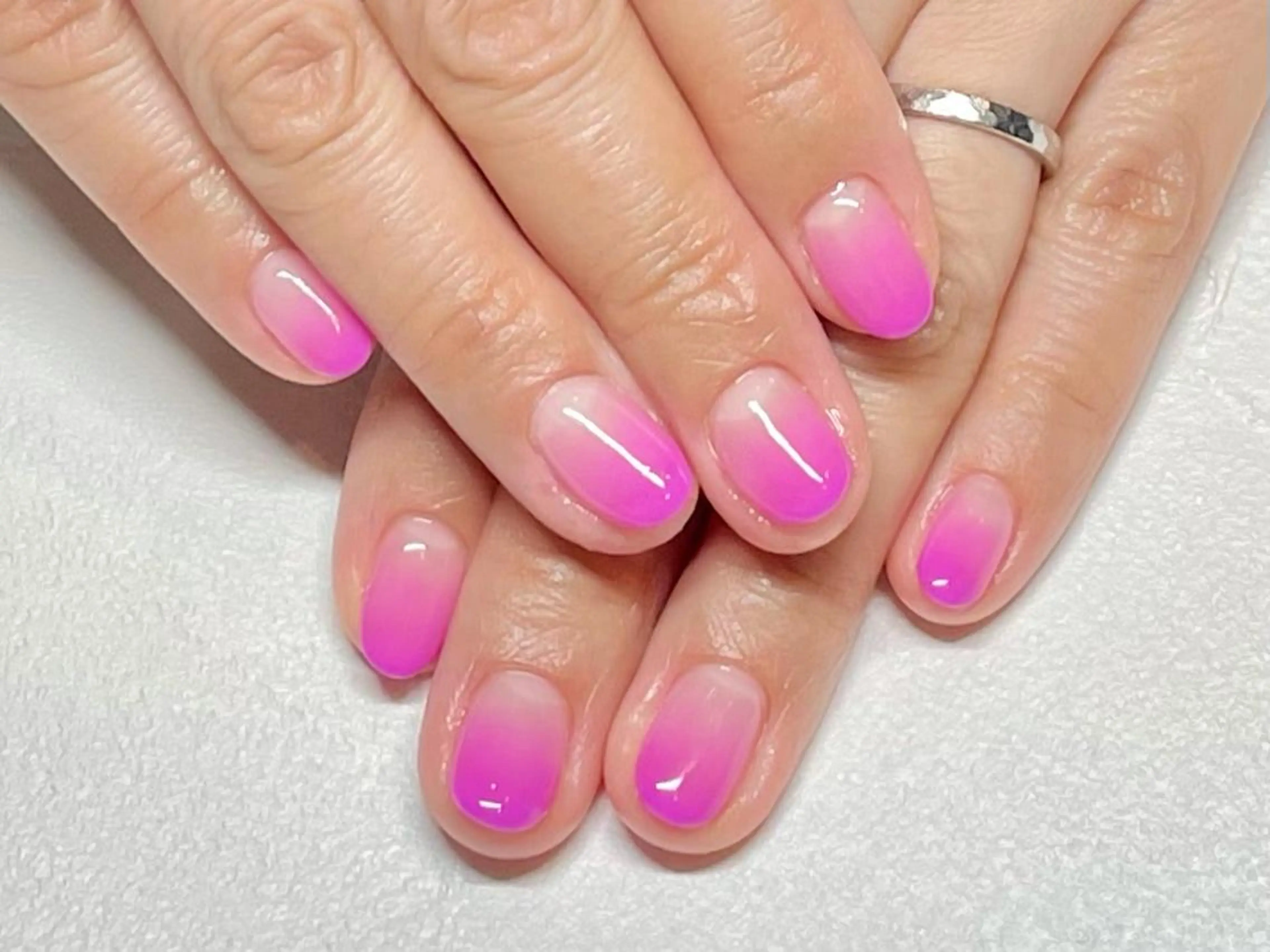 ネイル グラデーション ささき れいなのネイルデザイン