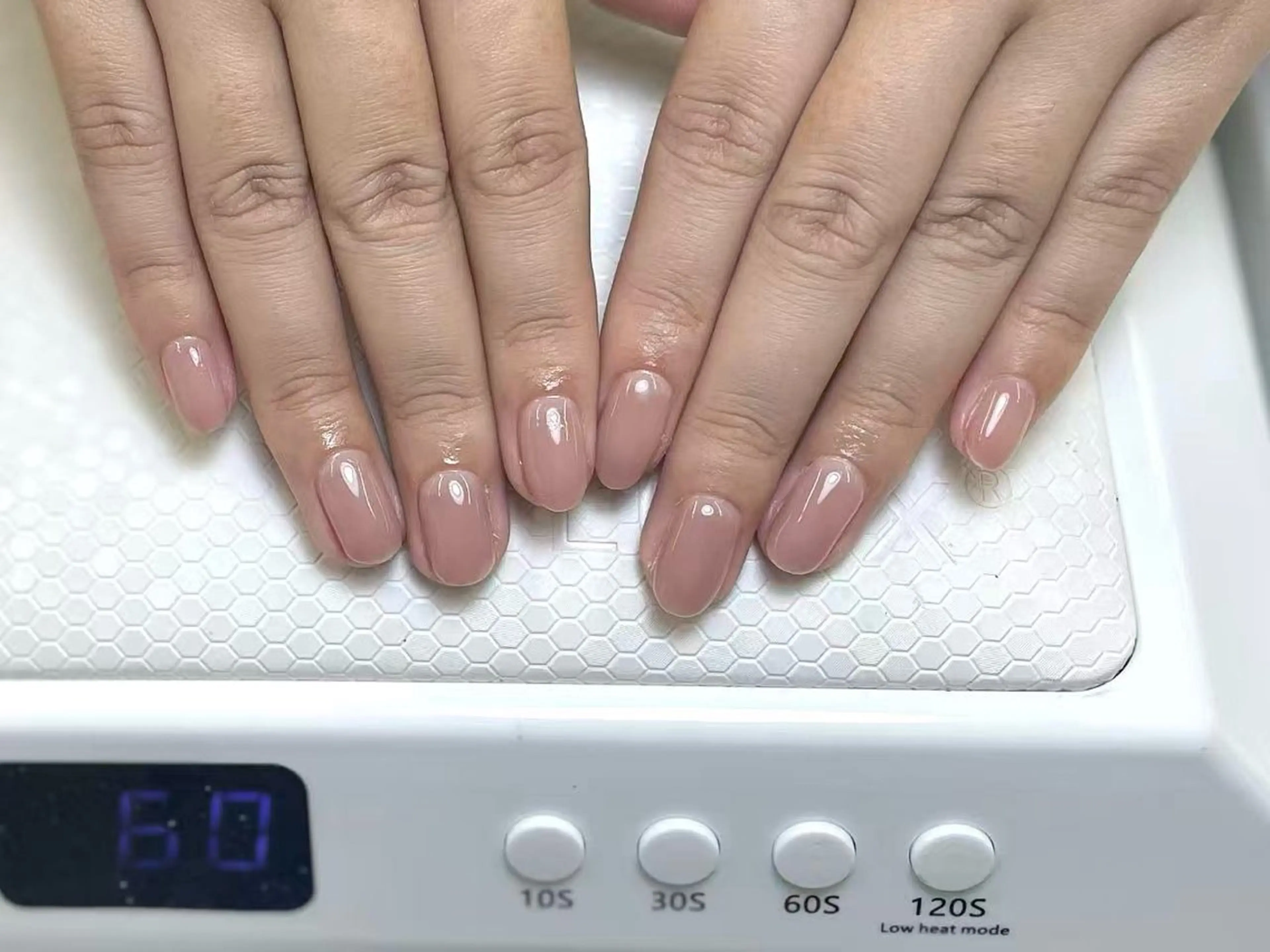 ネイル チークネイル フットネイル フレンチネイル ジェルネイル ガラスフレンチ ハンドネイル エニ キラのネイルデザイン