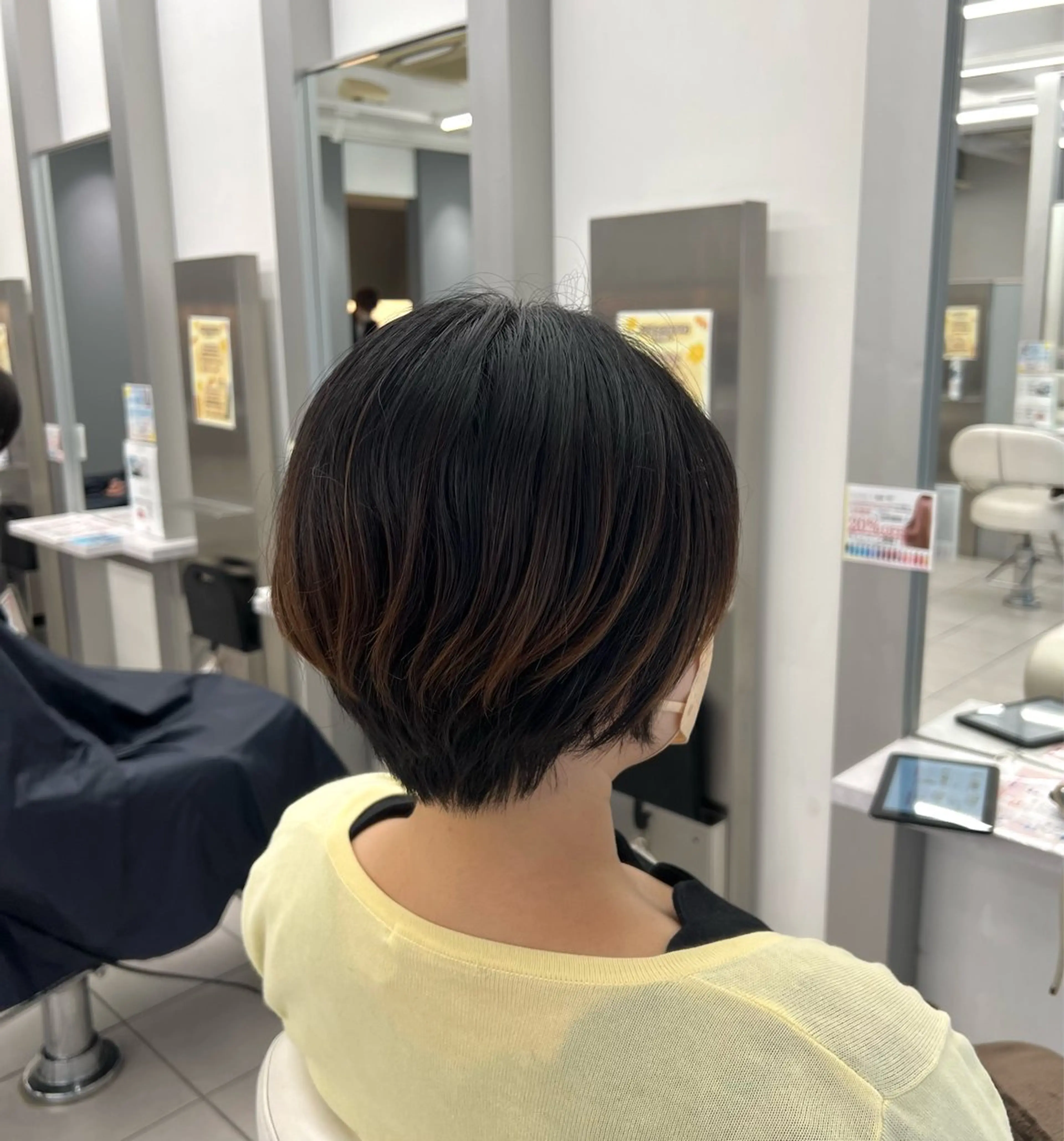 ショート 透明感カラー/ベージ ュ/HIKARU🌿のヘアスタイル