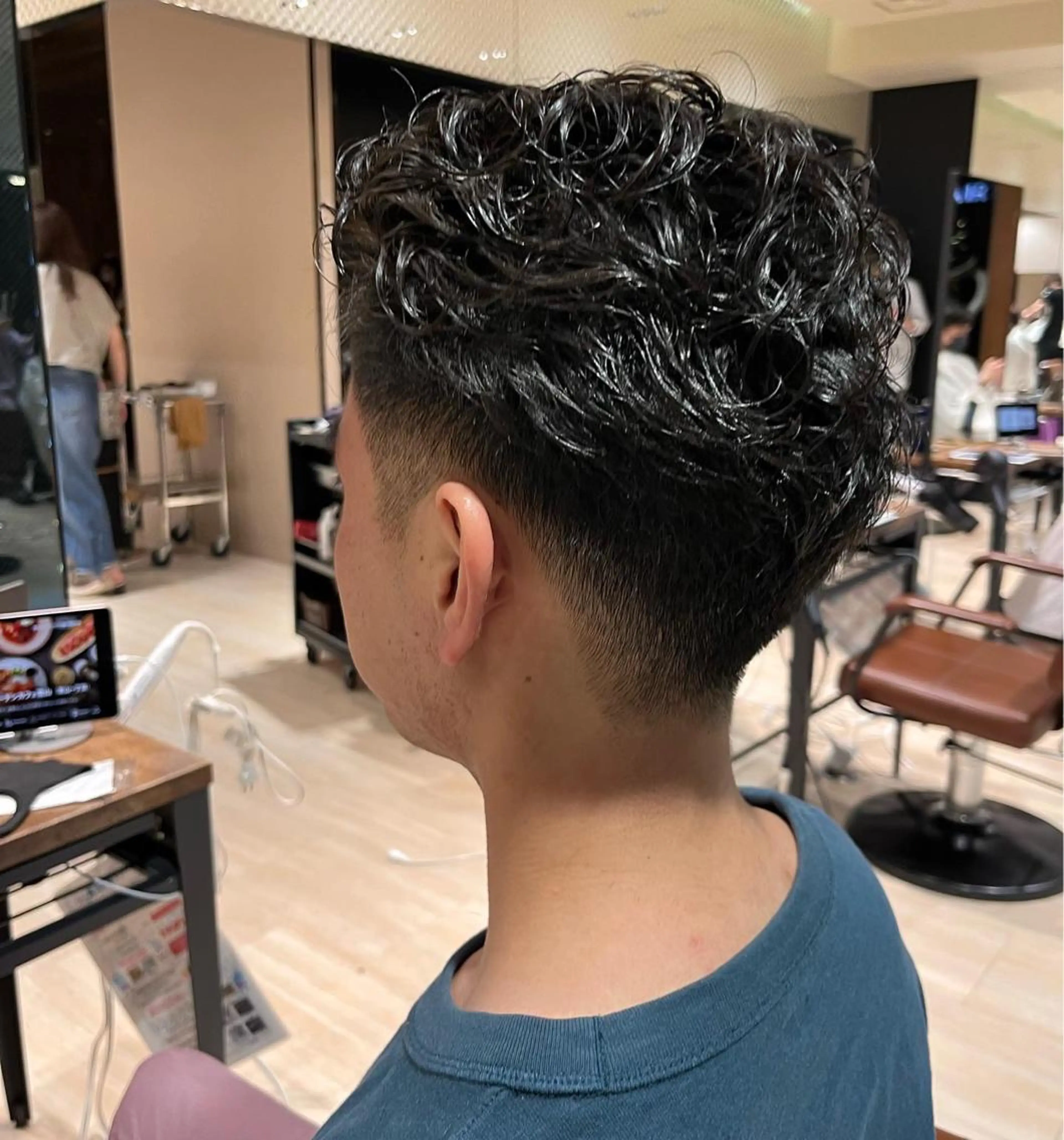 パーマ メンズ 赤羽今日子/レイヤー /盛れる顔まわりのヘアスタイル