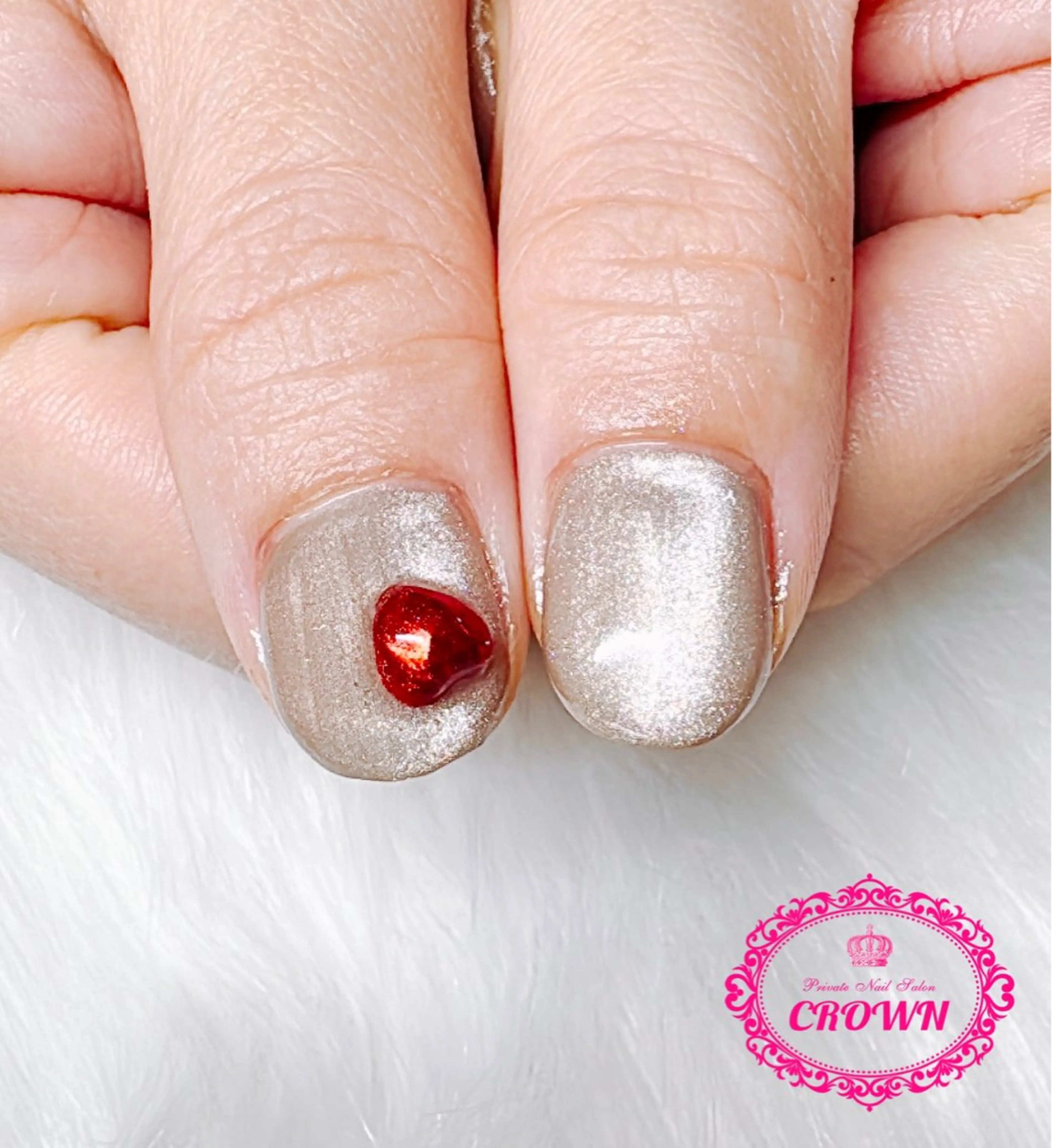 ネイル CROWN プライベートサロンのネイルデザイン