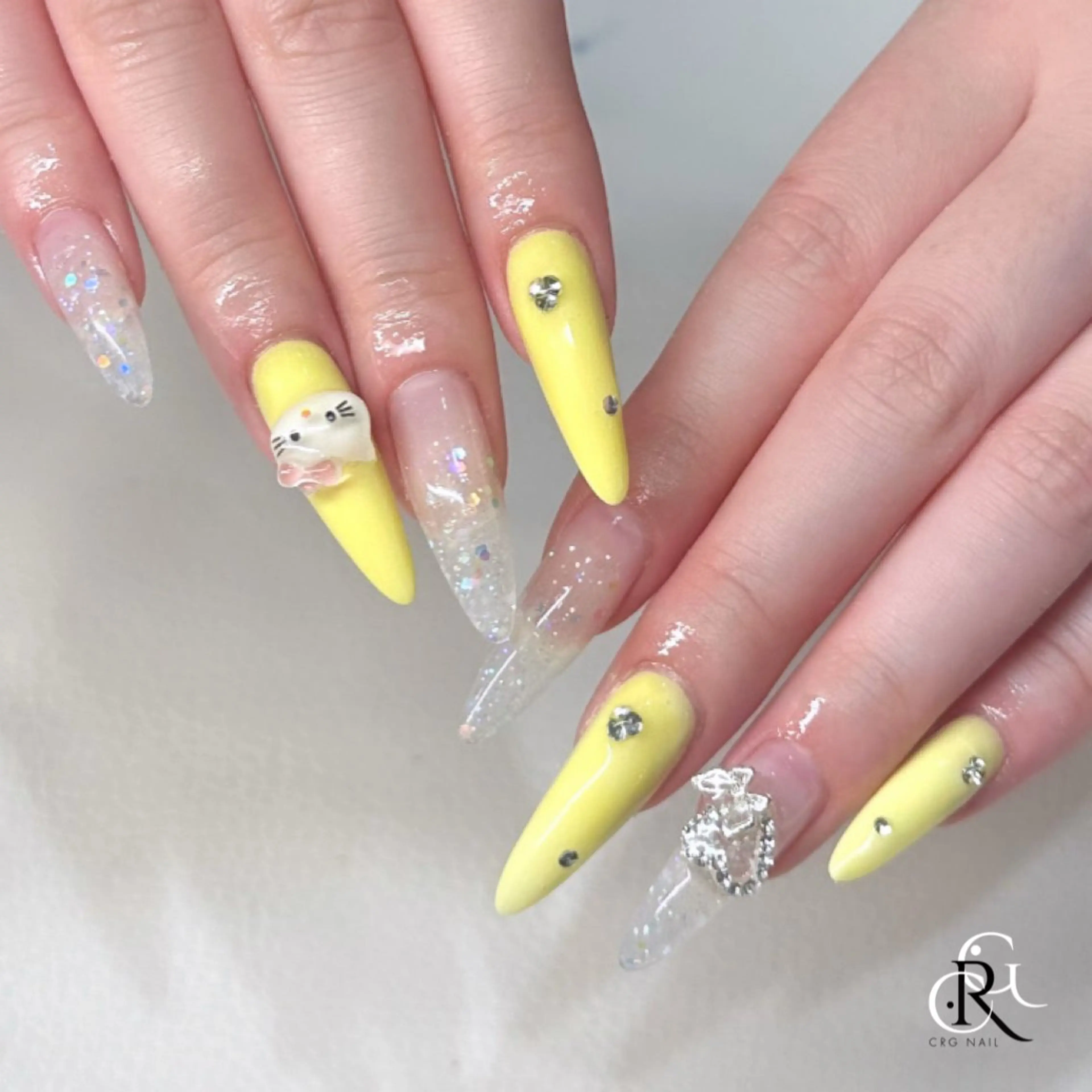 ネイル パステルネイル 黄色 ハンドネイル 美フォルム✨ CRG　RURIのネイルデザイン