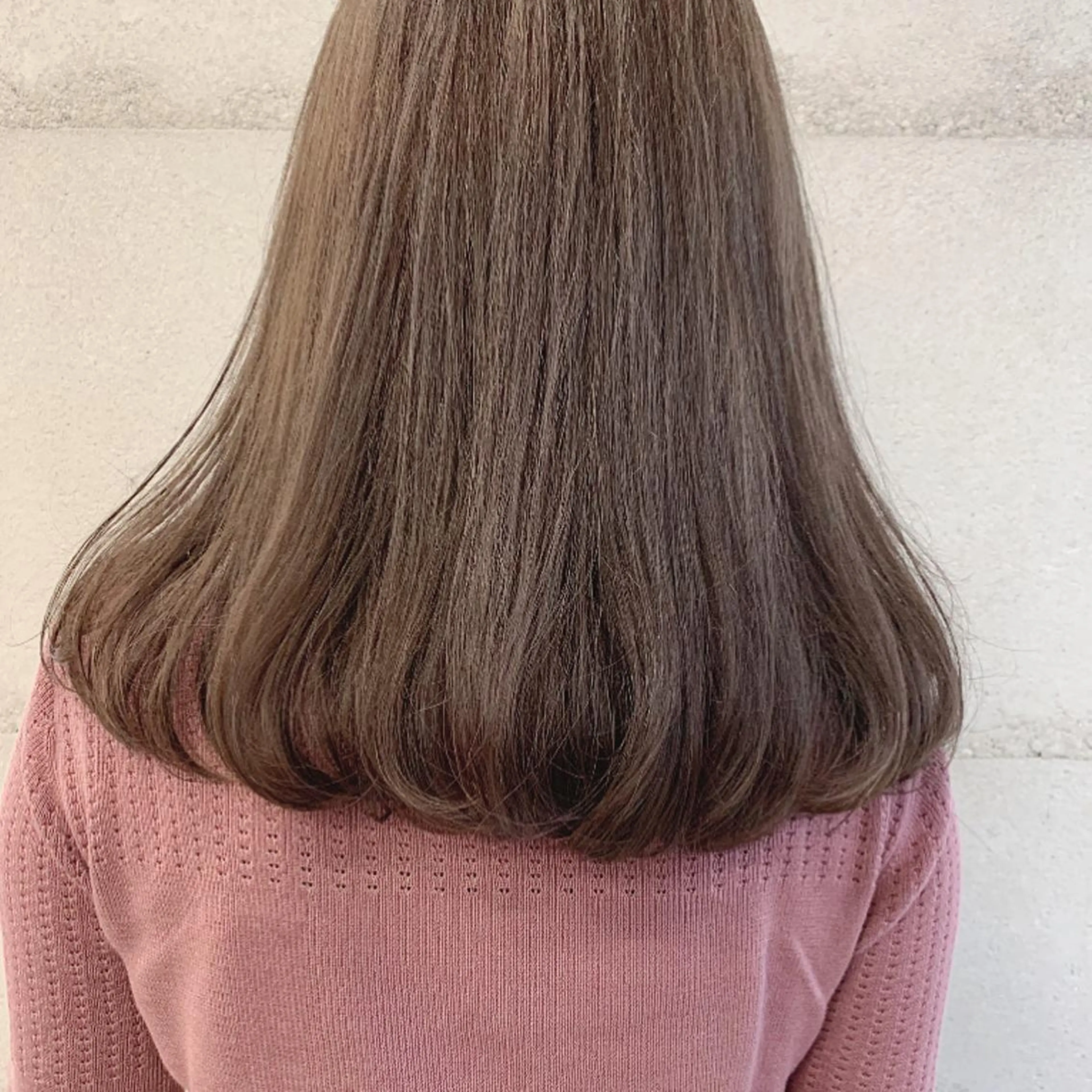 セミロング カラー 透明感/オリーブ/ グレージュ/YUKAのヘアスタイル