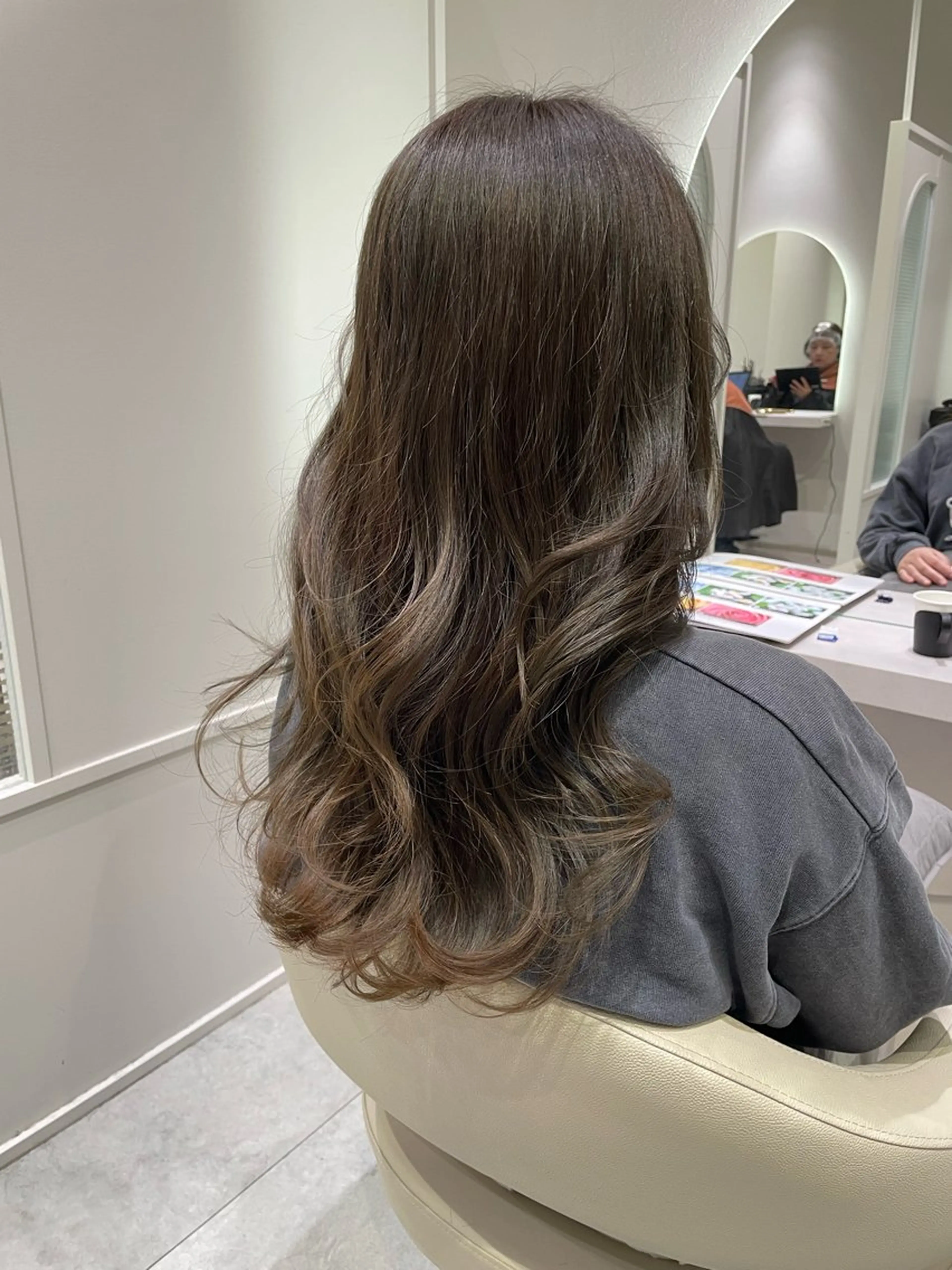 ロング カット ヘアカラー トリートメント 🌷tocca Mai🌷のヘアスタイル