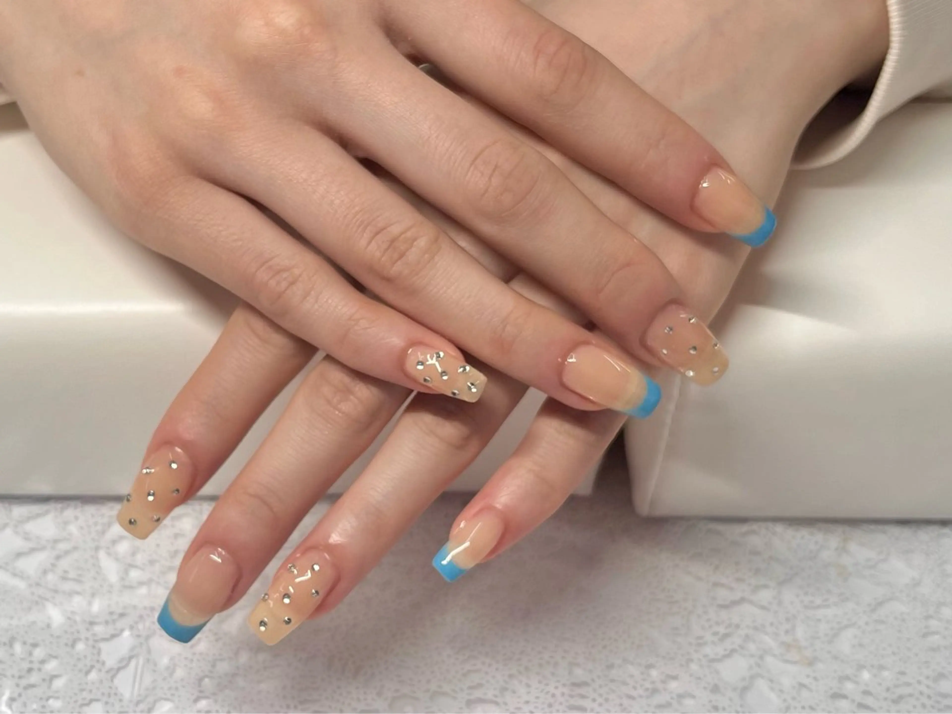 ネイル アートネイル フレンチネイル ハンドネイル MORE所属・✨MORE✨ 藤井寺🌿のネイルデザイン