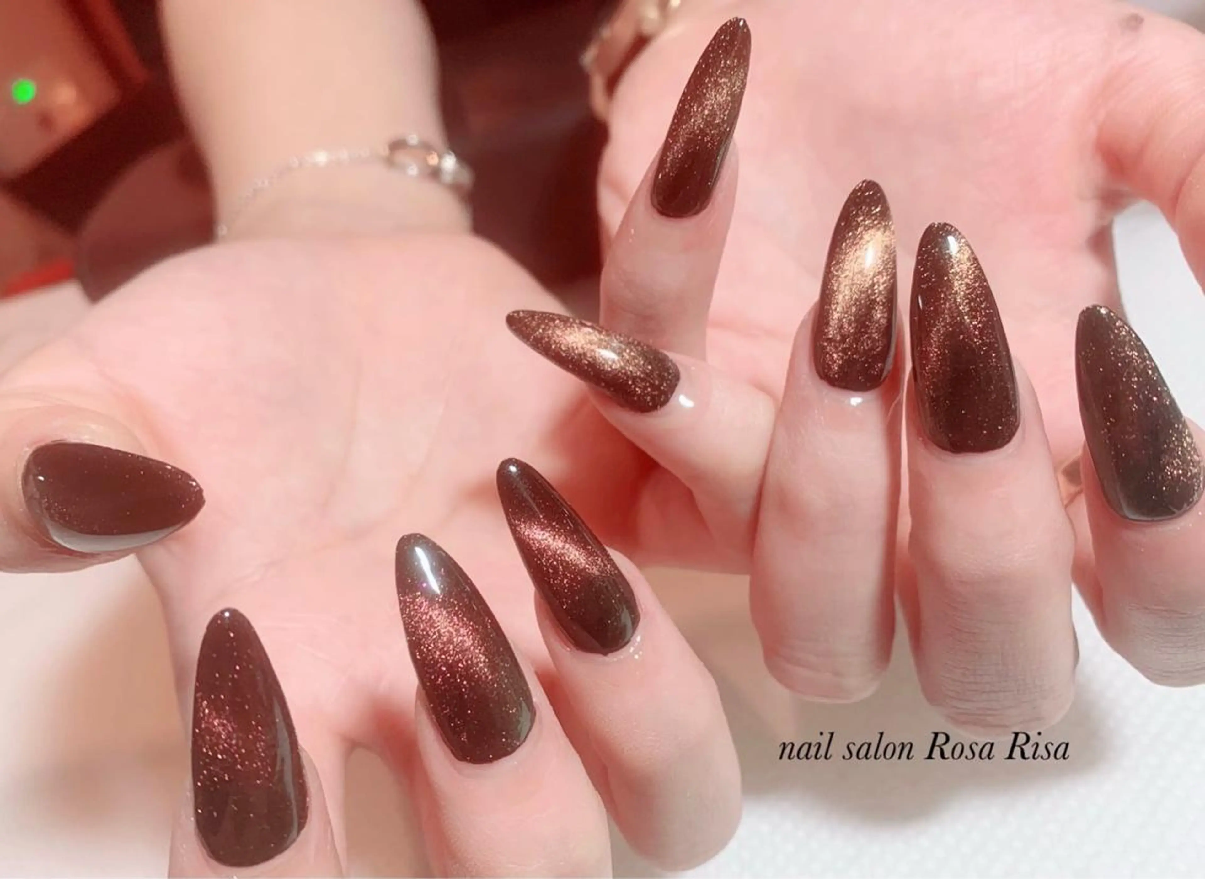 ロング ネイル マグネットネイル ハンドネイル ネイルスタジオ シェイクユアハンズのネイルデザイン