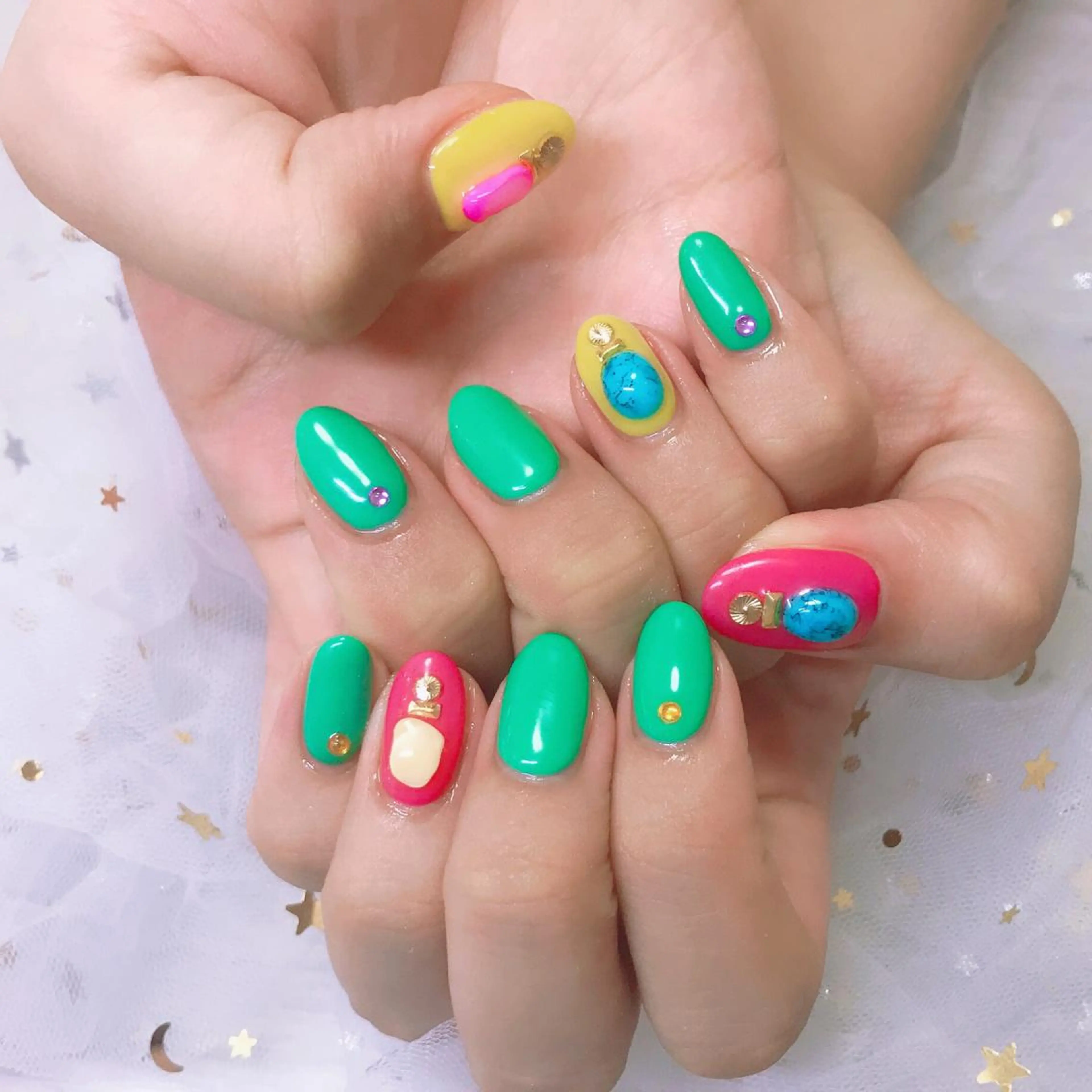 カラー ネイル Q Free nailsのネイルデザイン