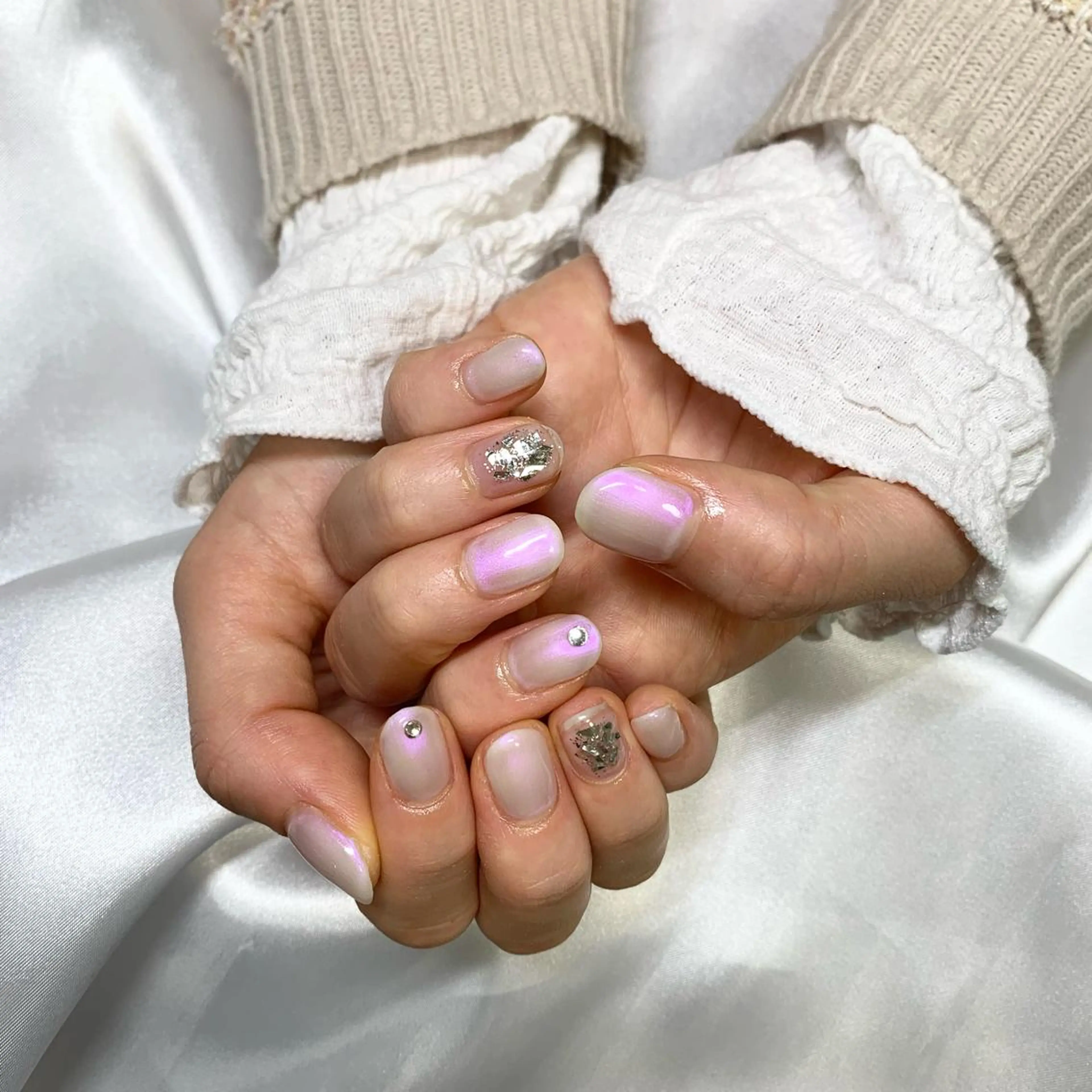 ネイル オーロラネイル Lucid Fleur Amiのネイルデザイン