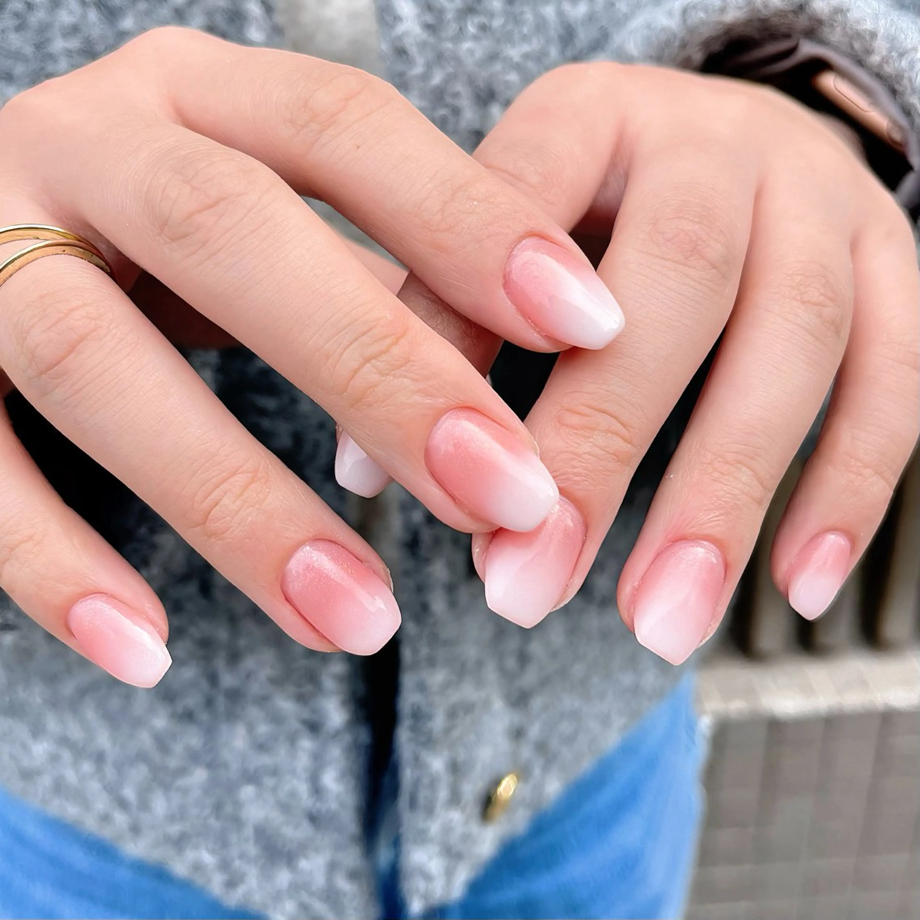 ネイル チークネイル ガーリー グラデーション グリーン オフィスネイル ハンドネイル 🫧OPELIA NAIL渋谷🫧のネイルデザイン