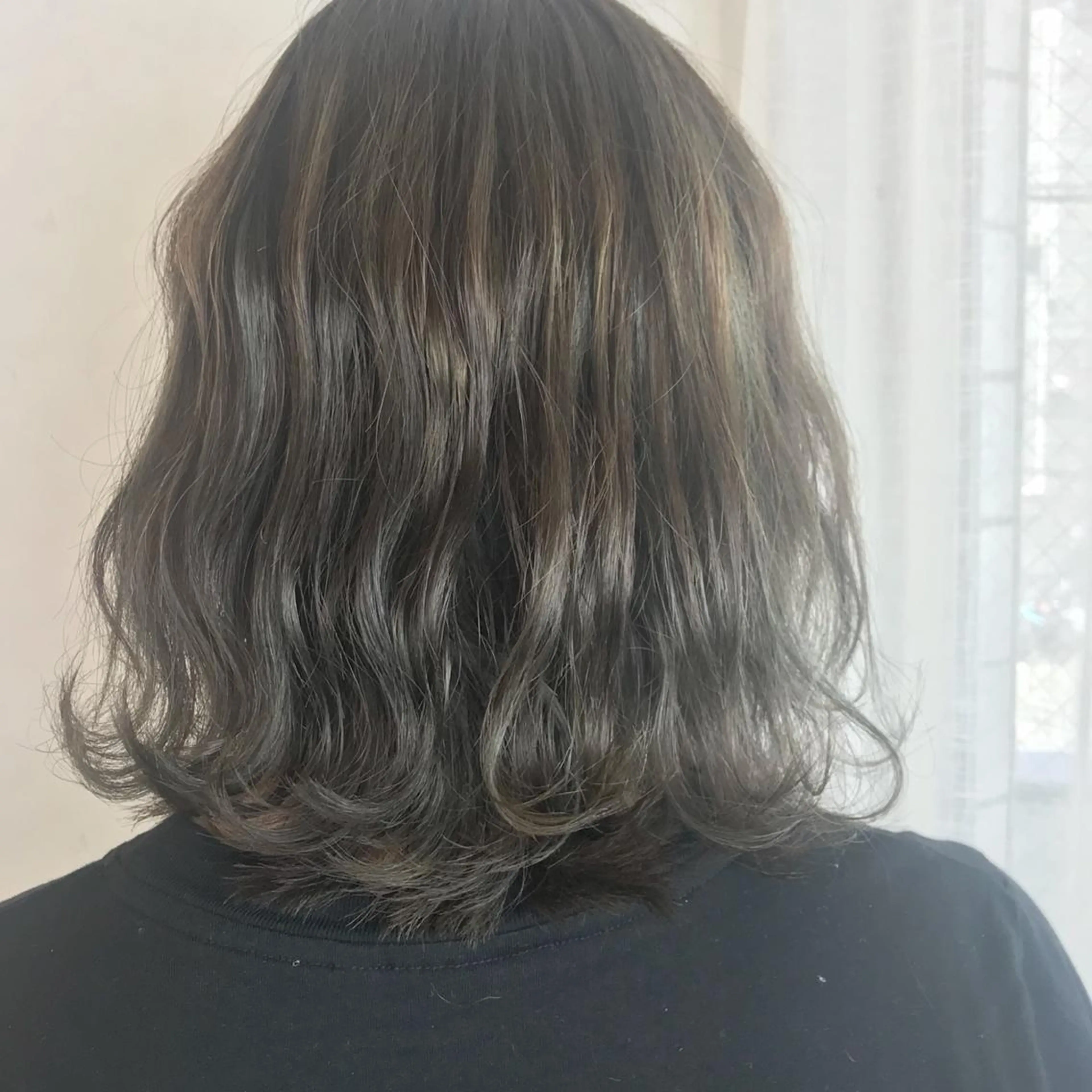 ミディアム カラー メンズ限定クーポン シェアサロン博多のヘアスタイル