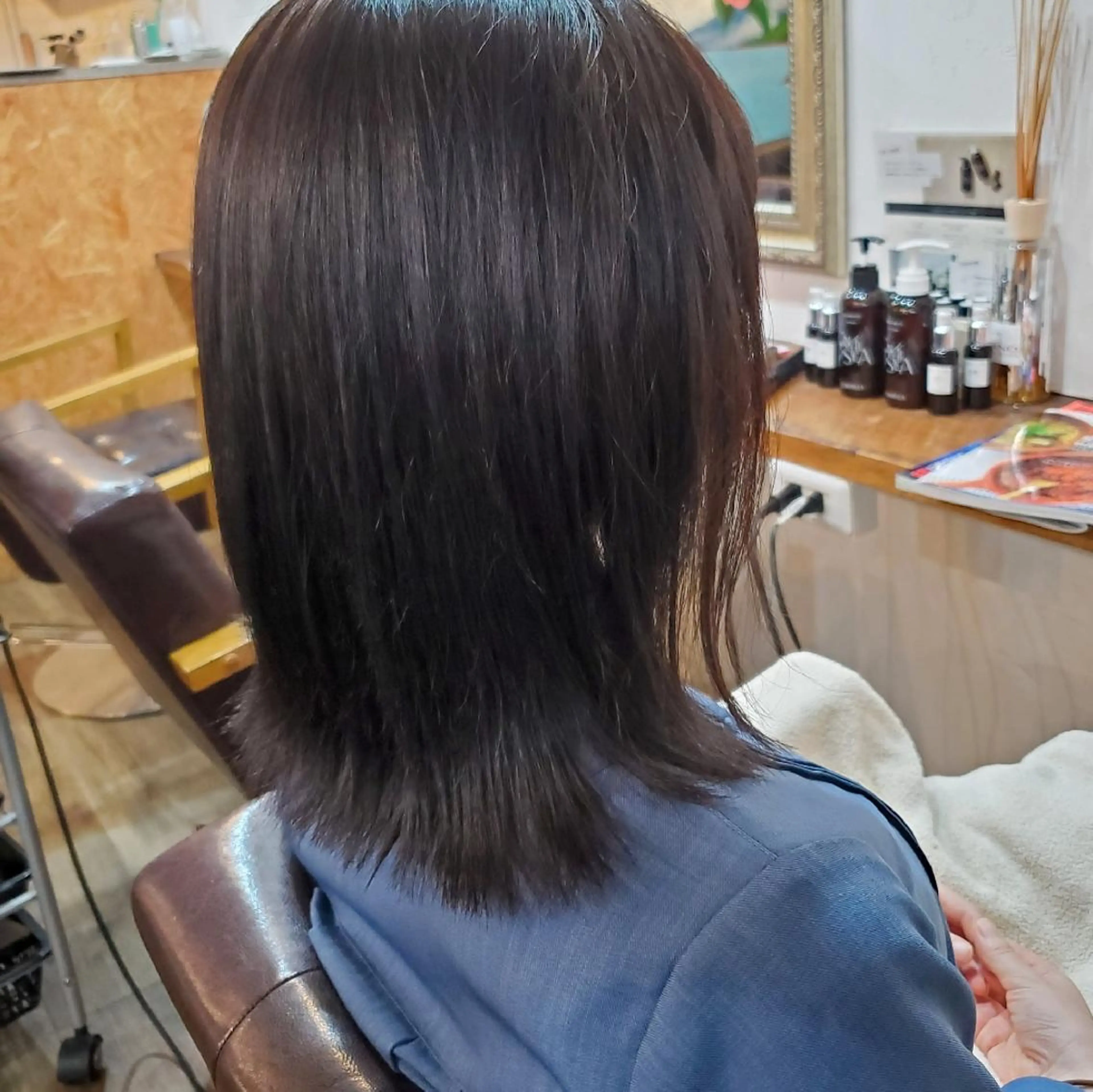 ミディアム カット 縮毛矯正 トリートメント フリーランス所属・韓国ヘア レイヤー くびれヘアMATSUのヘアスタイル