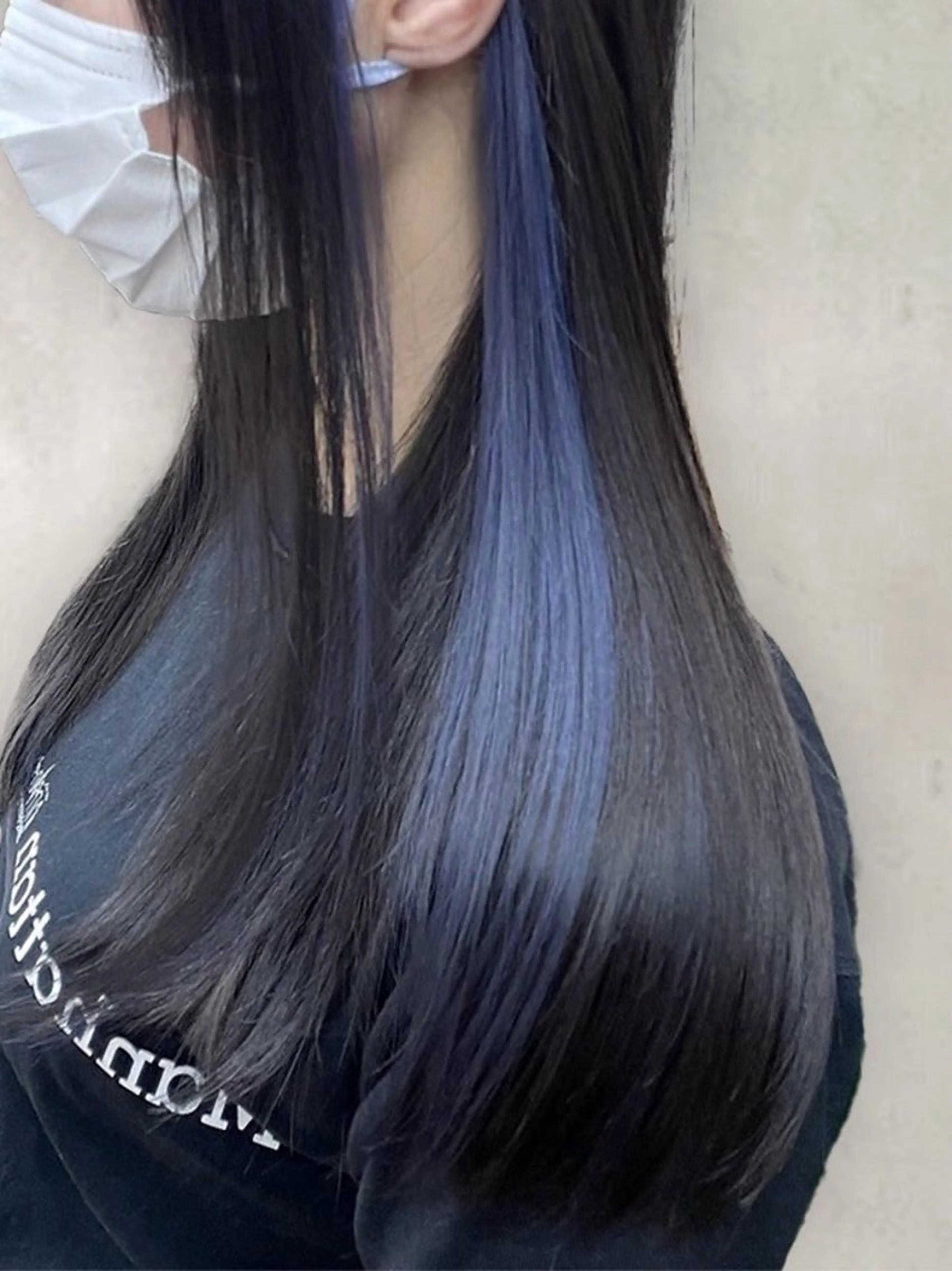 ロング カラー 黒髪 ブリーチ ブルーカラー ブルーブラック インナーカラー ヘアカラー トリートメント 艶髪カラー/髪質改善 🏖 亀戸/もぎのヘアスタイル