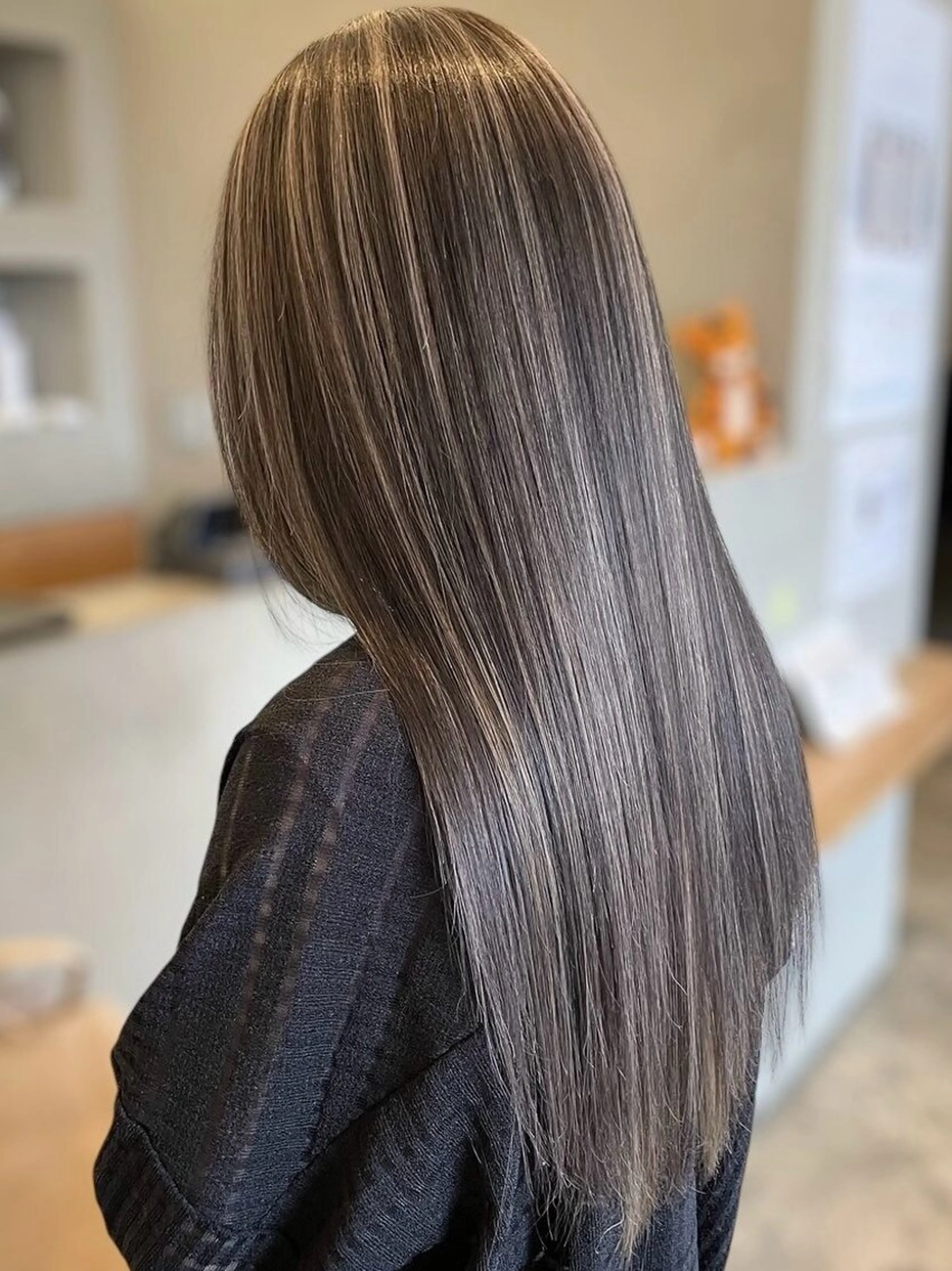 ロング カラー ⋆*ブリーチカラ ー/愛佳.⋆𝜗𝜚のヘアスタイル