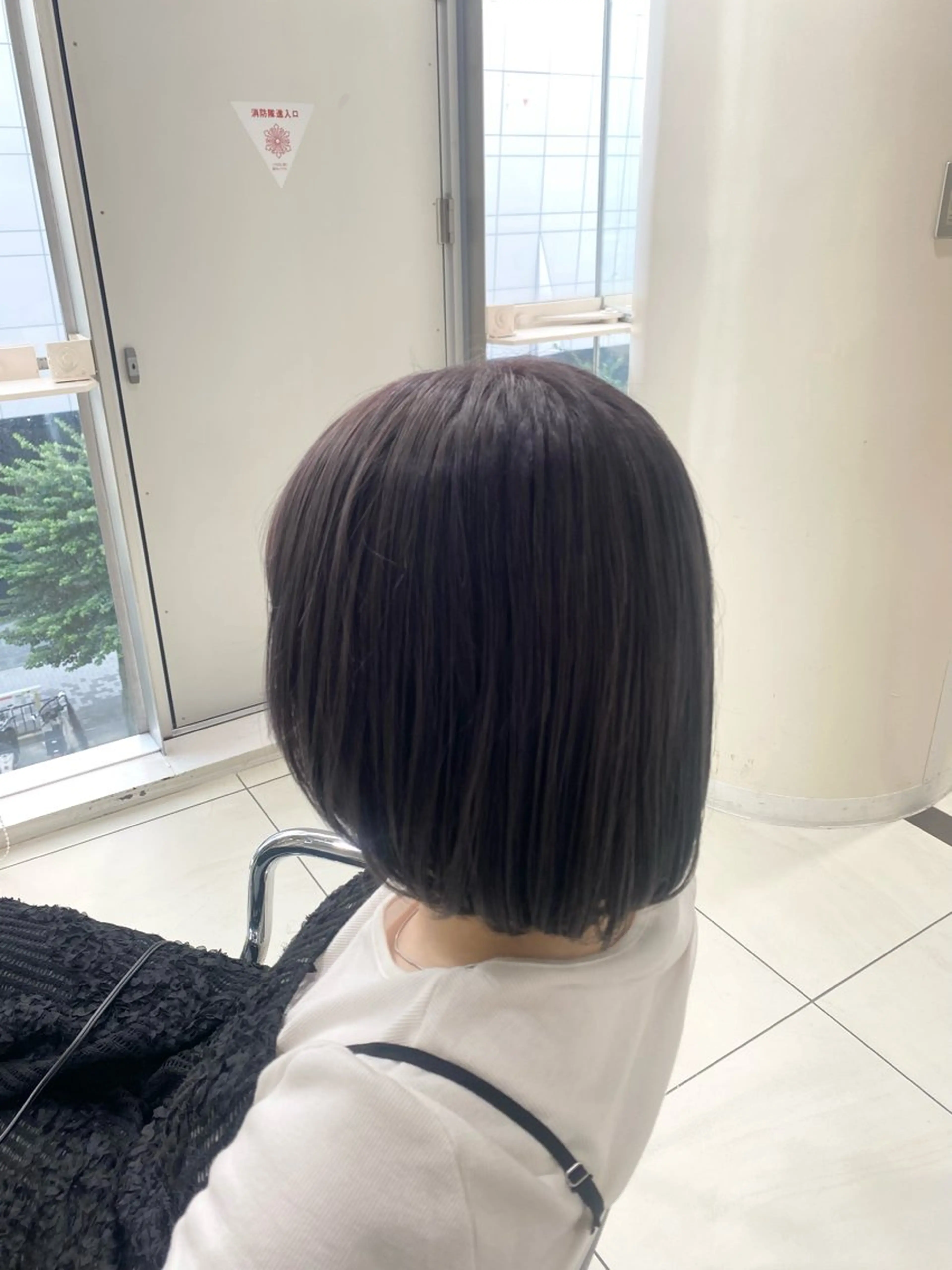 ショート カラー ブリーチ ヘアカラー トリートメント serio miai 石原麻尋のヘアスタイル