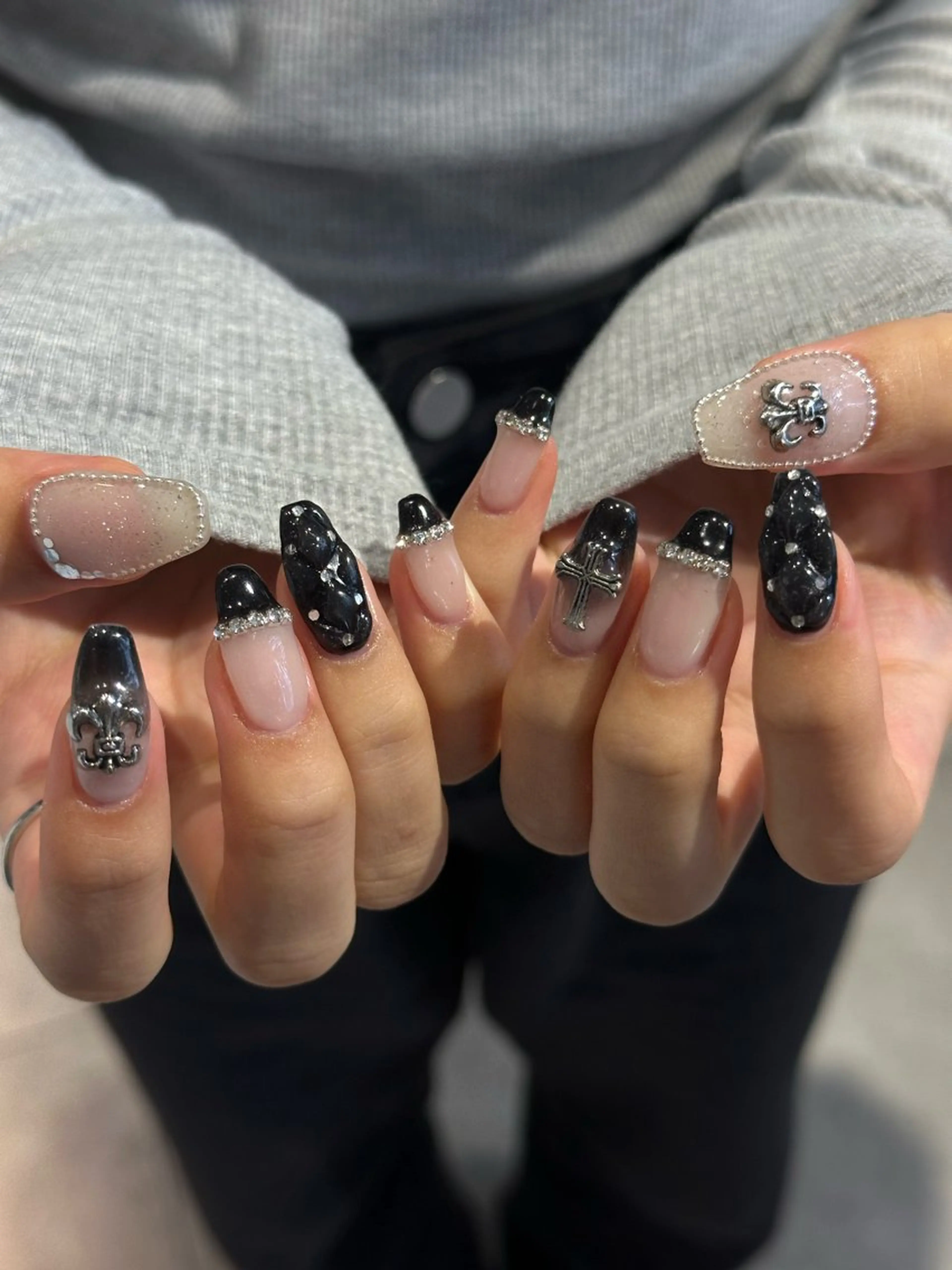 ネイル ハンドネイル 🎀韓国レイヤー特化 🎀ベージュ/ミクのヘアスタイル