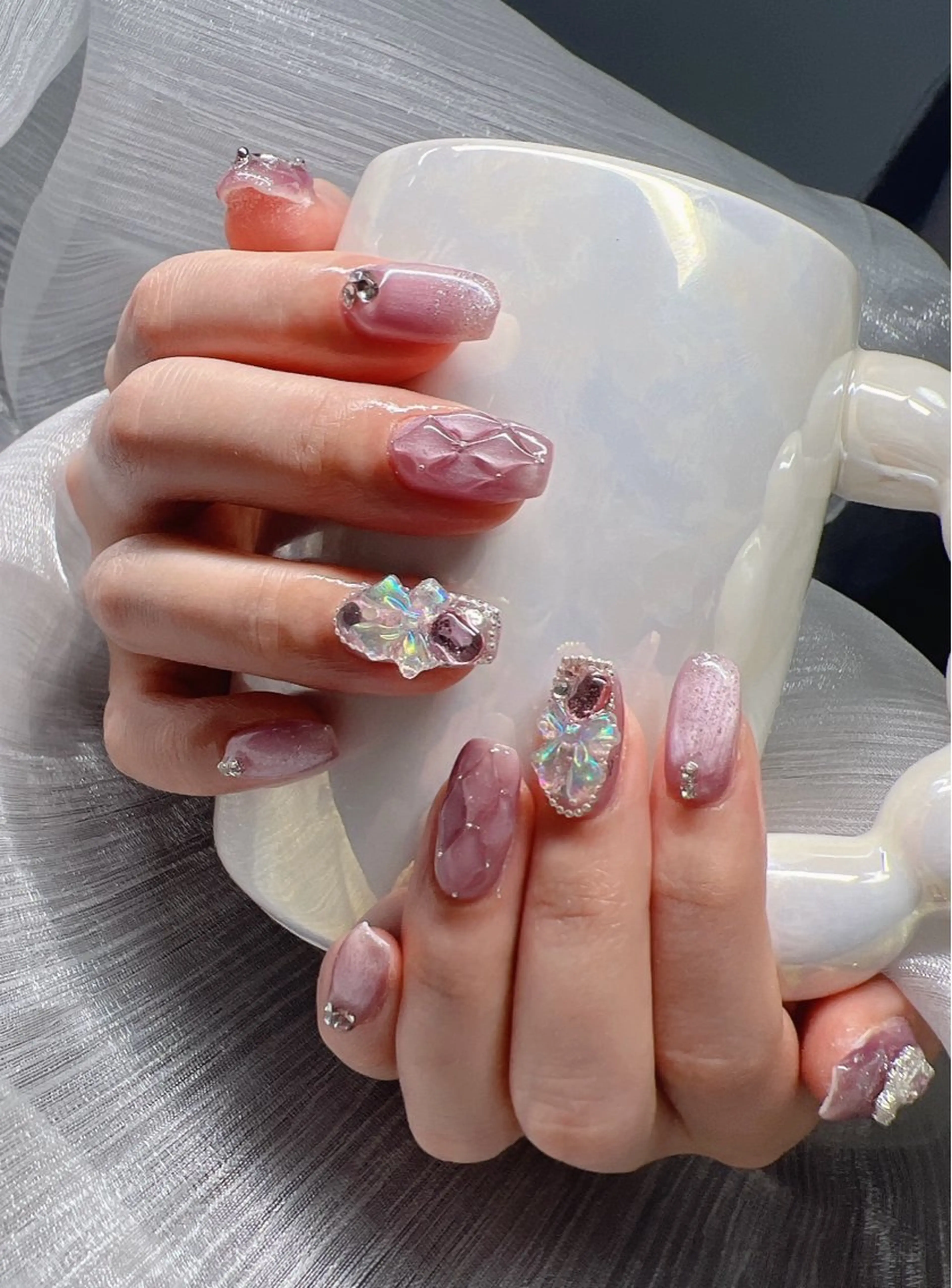 ネイル オーロラネイル チークネイル 長さ出し フットネイル フレンチネイル ハンドネイル Lee Nailsのネイルデザイン