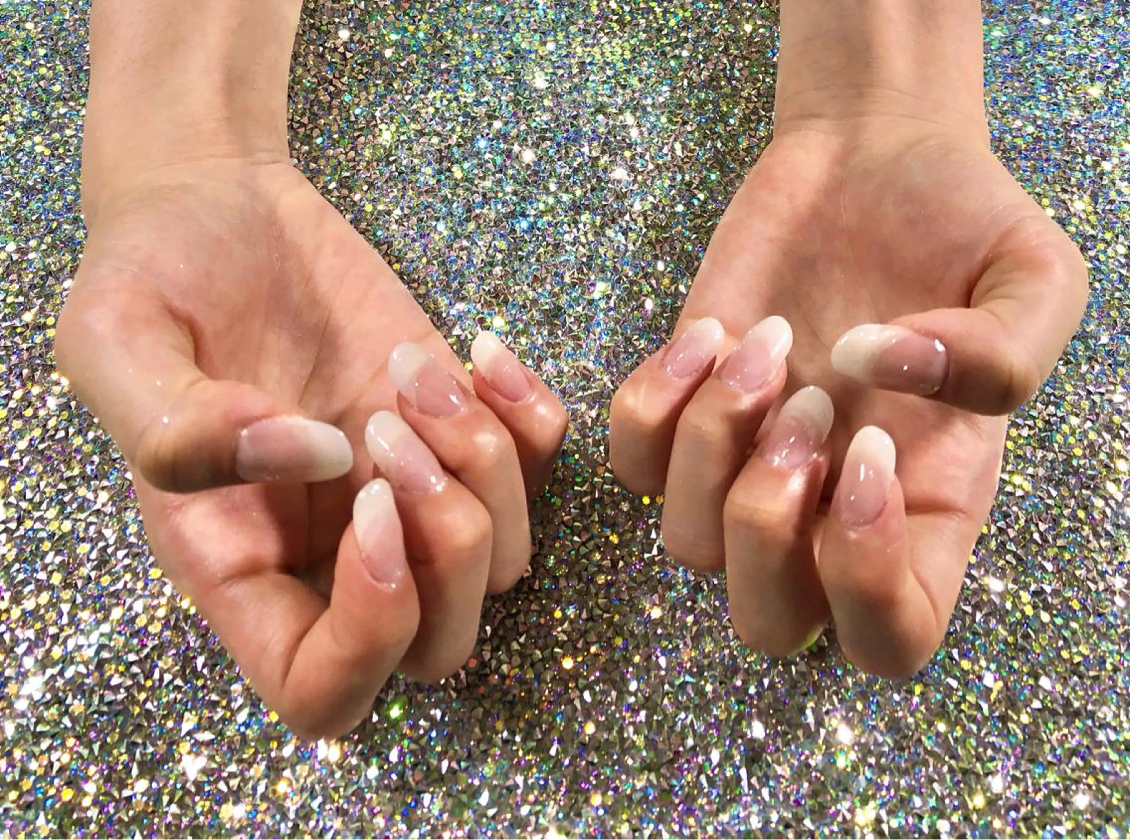 ネイル 長さ出し ジェルネイル ゴールド ラメ(グリッター) スカルプネイル ハンドネイル Tairacchi ﾀｲﾗｯﾁのエステ・リラクイメージ