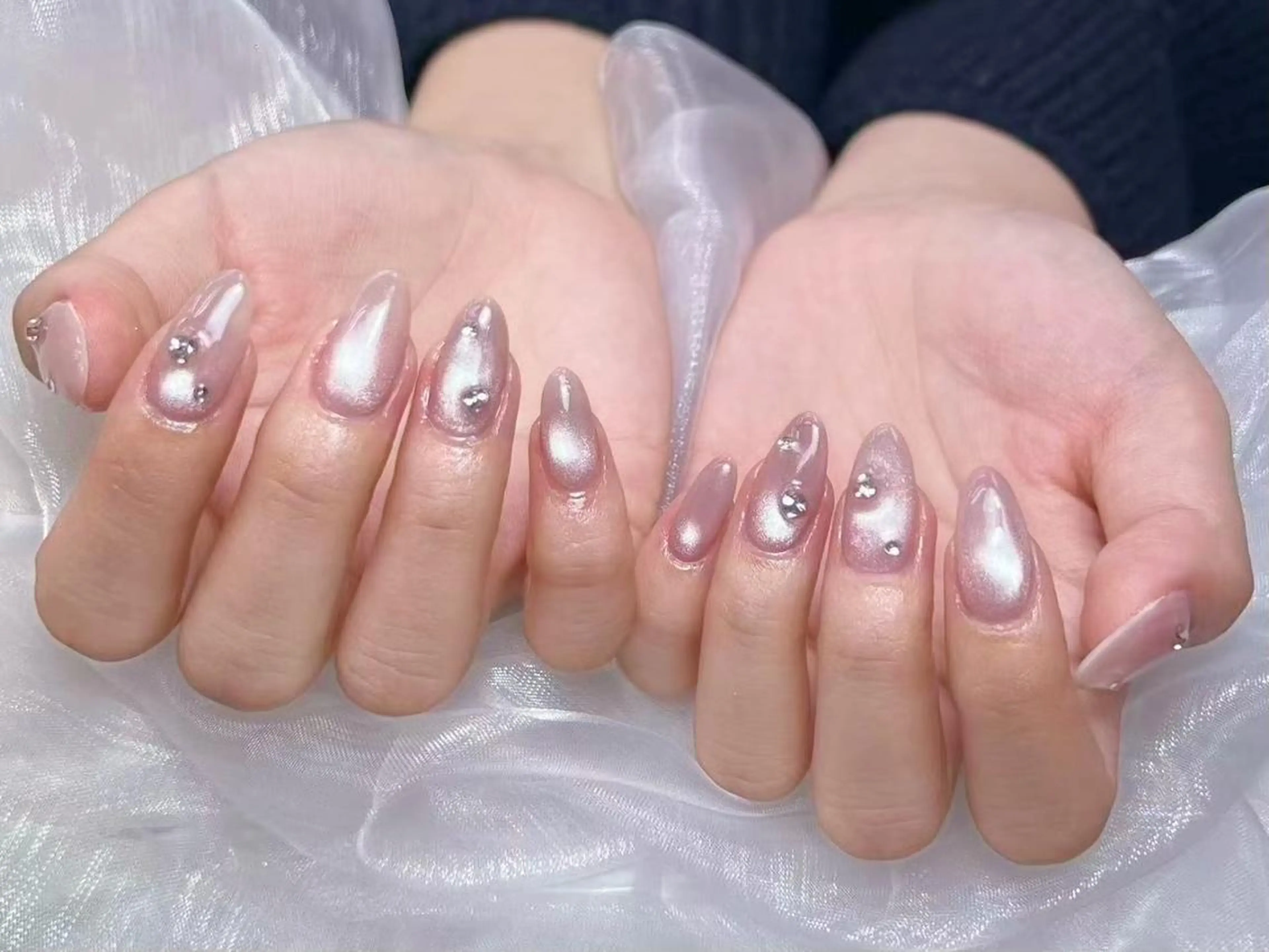 メンズ ネイル メンズ韓国風 アートネイル フレンチネイル ジェルネイル キラキラネイル Bloom kabukiのネイルデザイン