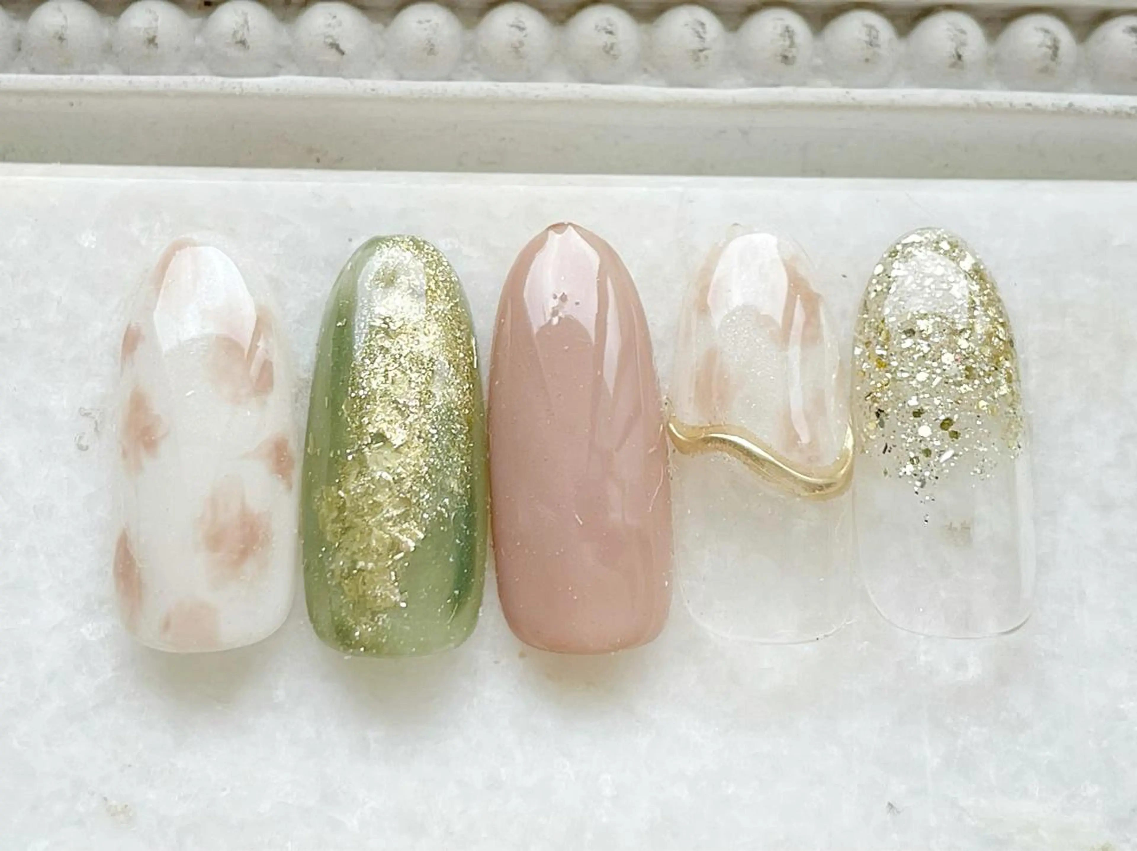 ネイル ジェルネイル ミラーネイル パラジェル ハンドネイル Satomi  のネイルデザイン