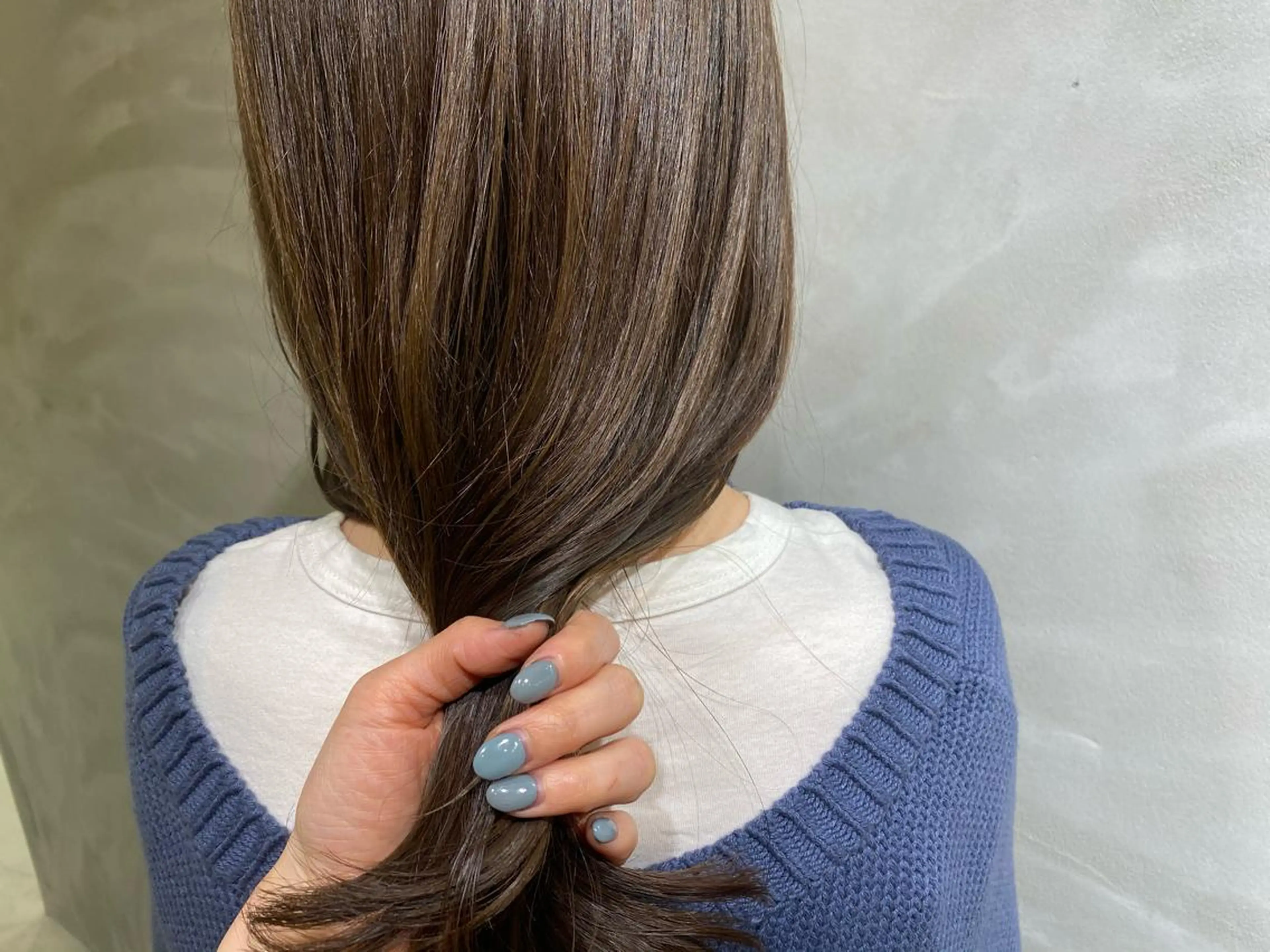 セミロング カラー オリーブカラー ヘアカラー トリートメント 半個室女性salon 🩰Natsumiのヘアスタイル