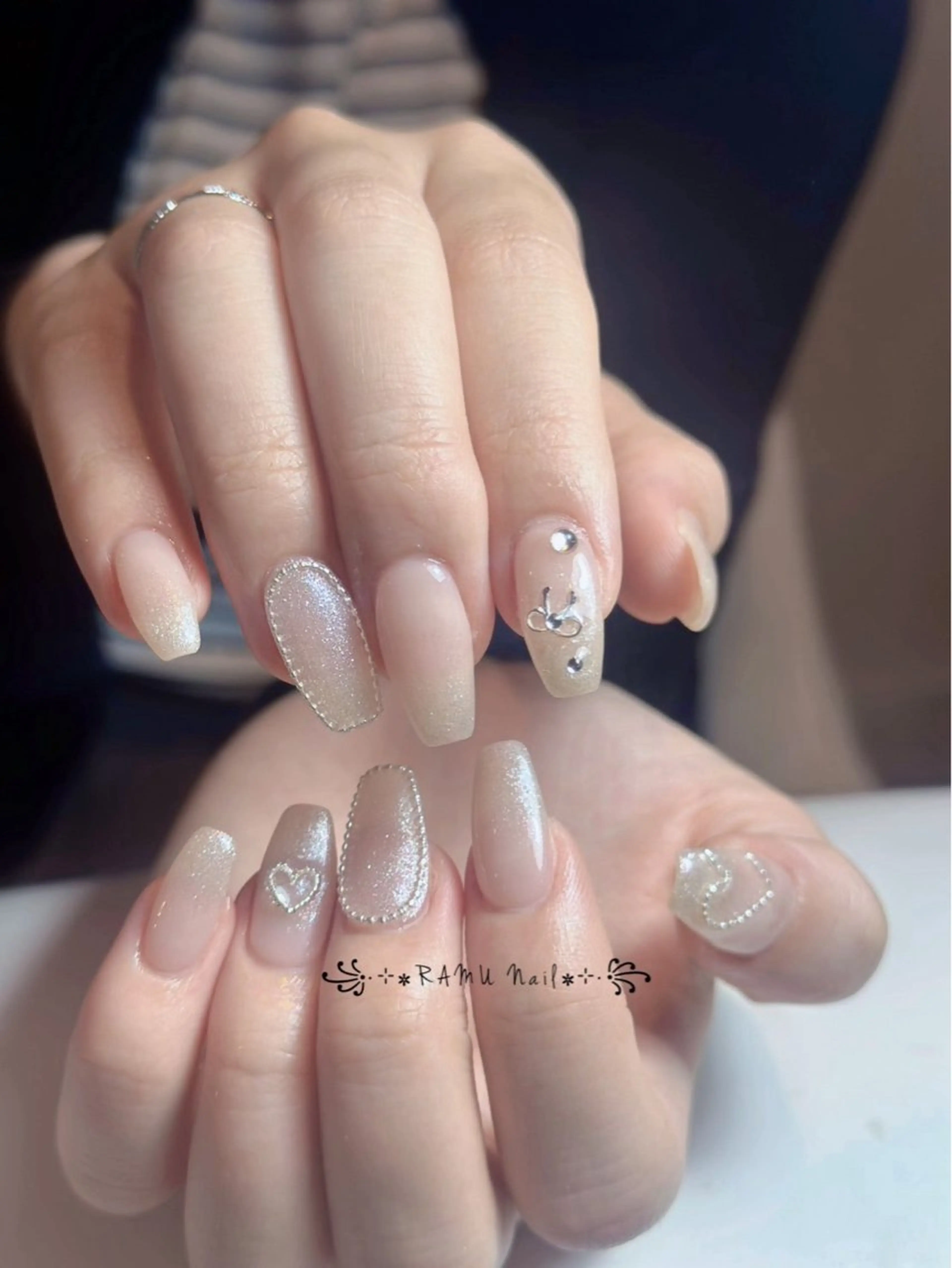 ネイル チークネイル フレンチネイル グラデーション キラキラネイル 韓国ネイル ハンドネイル RAMU_Nail 池袋店のネイルデザイン