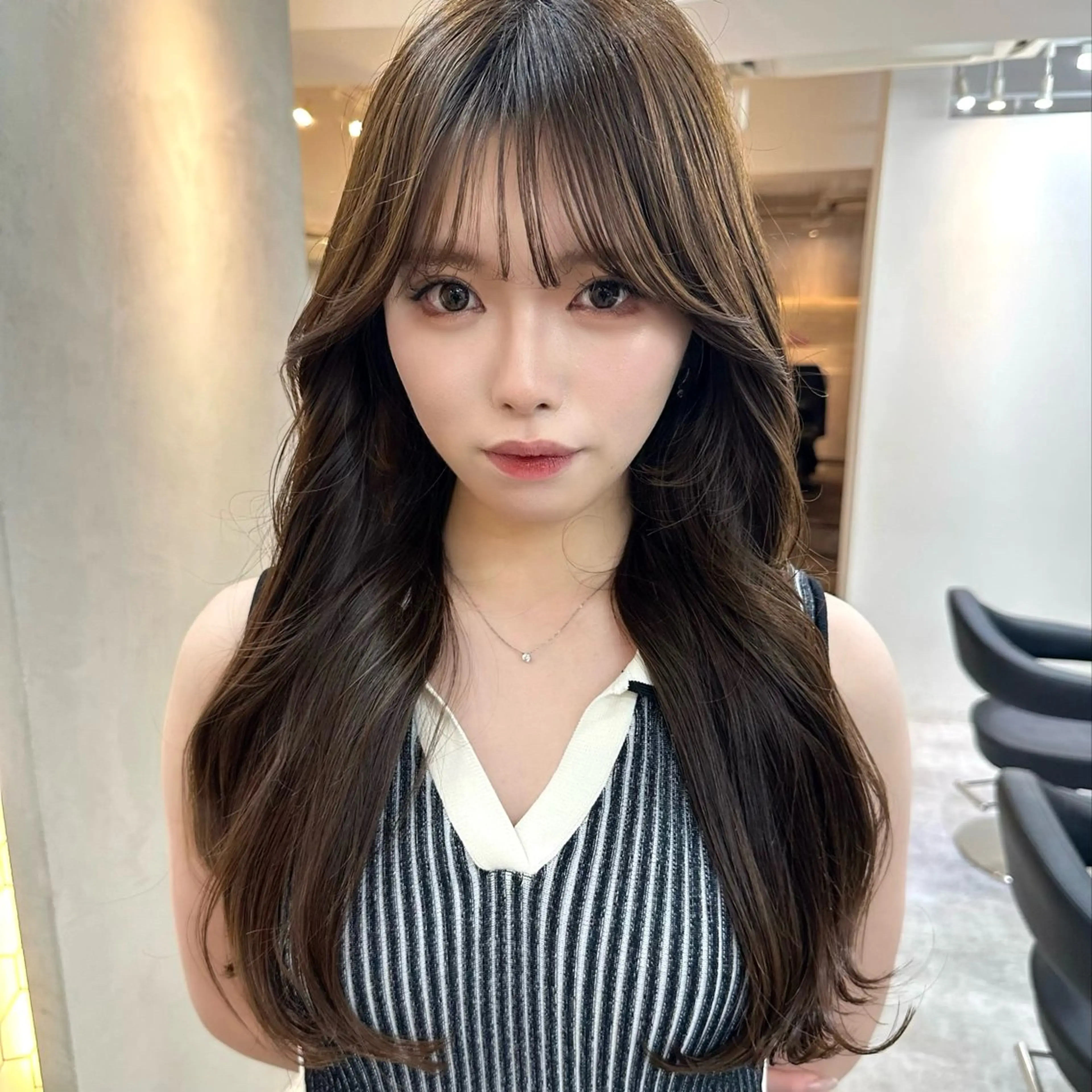 ロング カラー カット ヘアカラー トリートメント 艶髪レイヤー顔周り グレージュ添田晃基のヘアスタイル