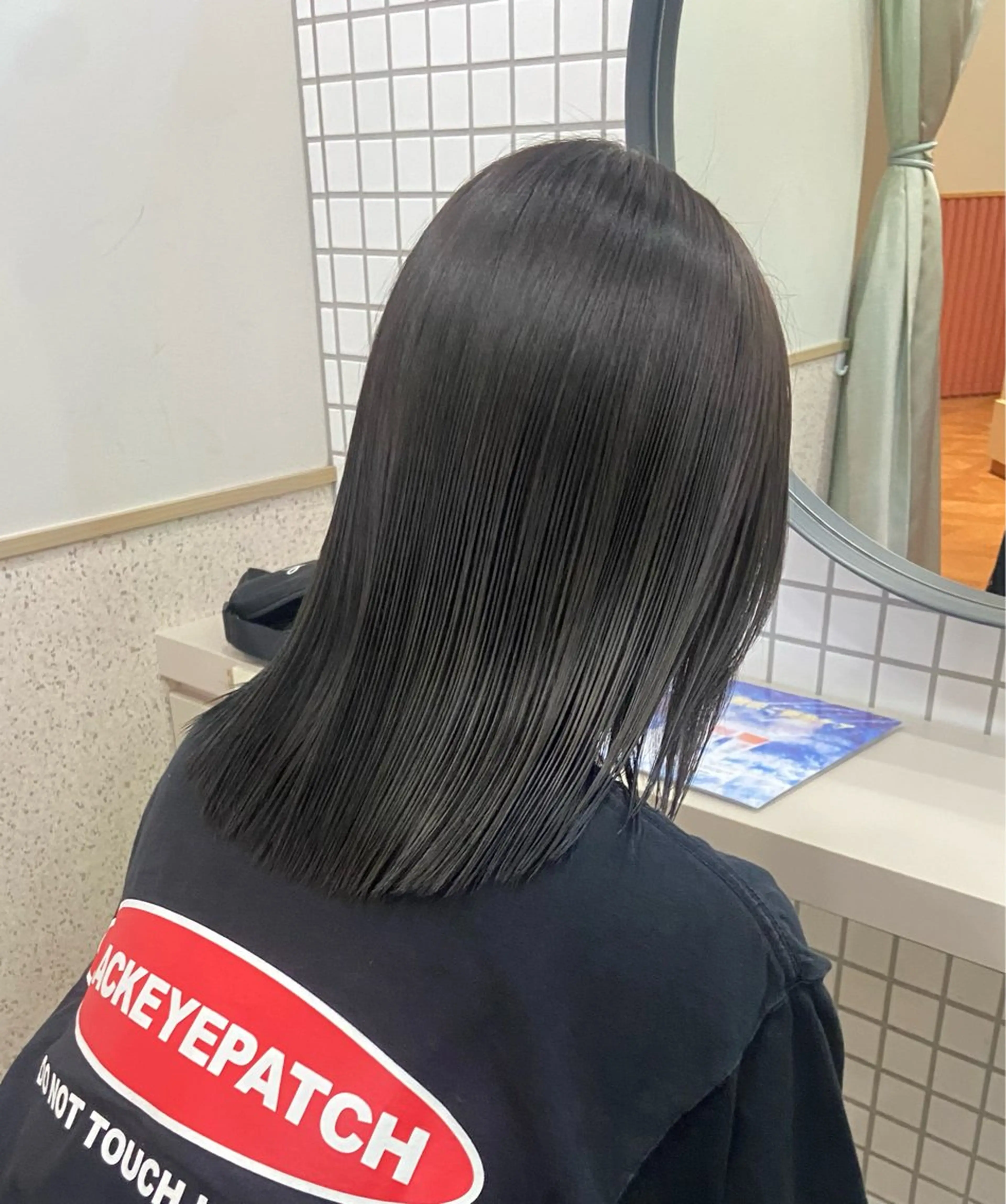 ショート カラー グレージュ Lutowa西条 ／カノンのヘアスタイル