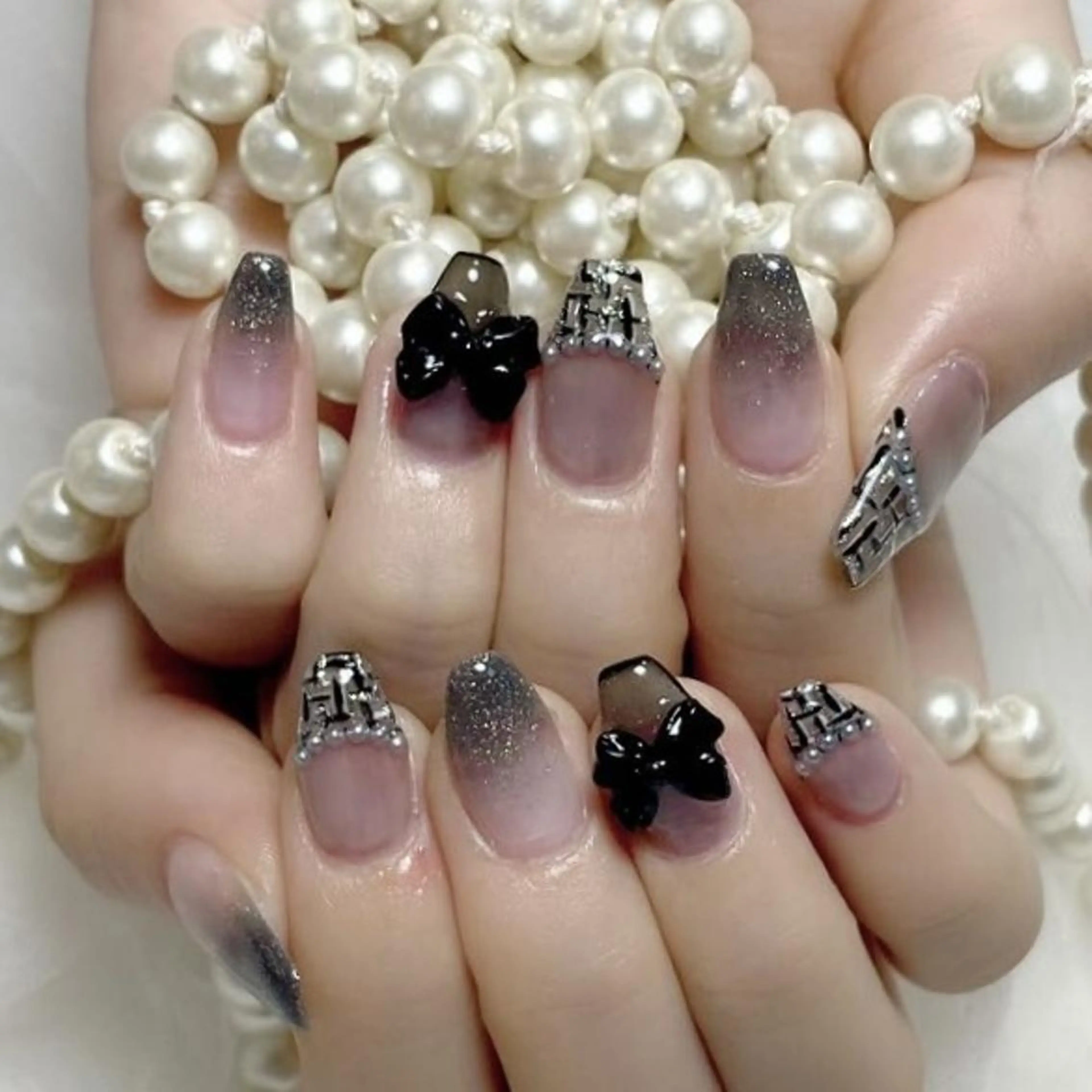 ネイル Hanya 🌈のネイルデザイン