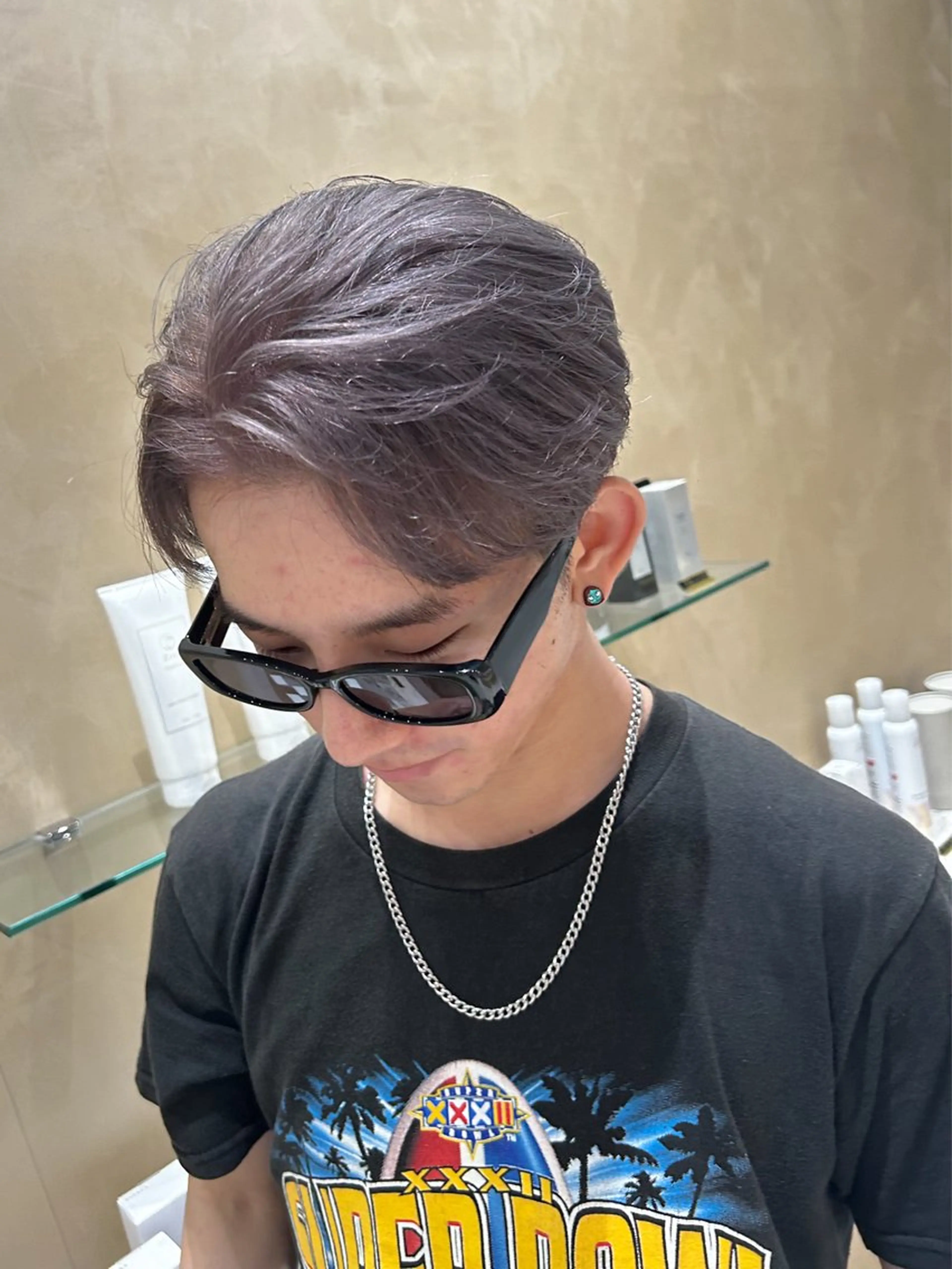 カラー メンズ メンズハイトーン グレージュ ハイトーンカラー ハイトーングレージュ カット ヘアカラー メンズ特化美容師👾 チカのヘアスタイル