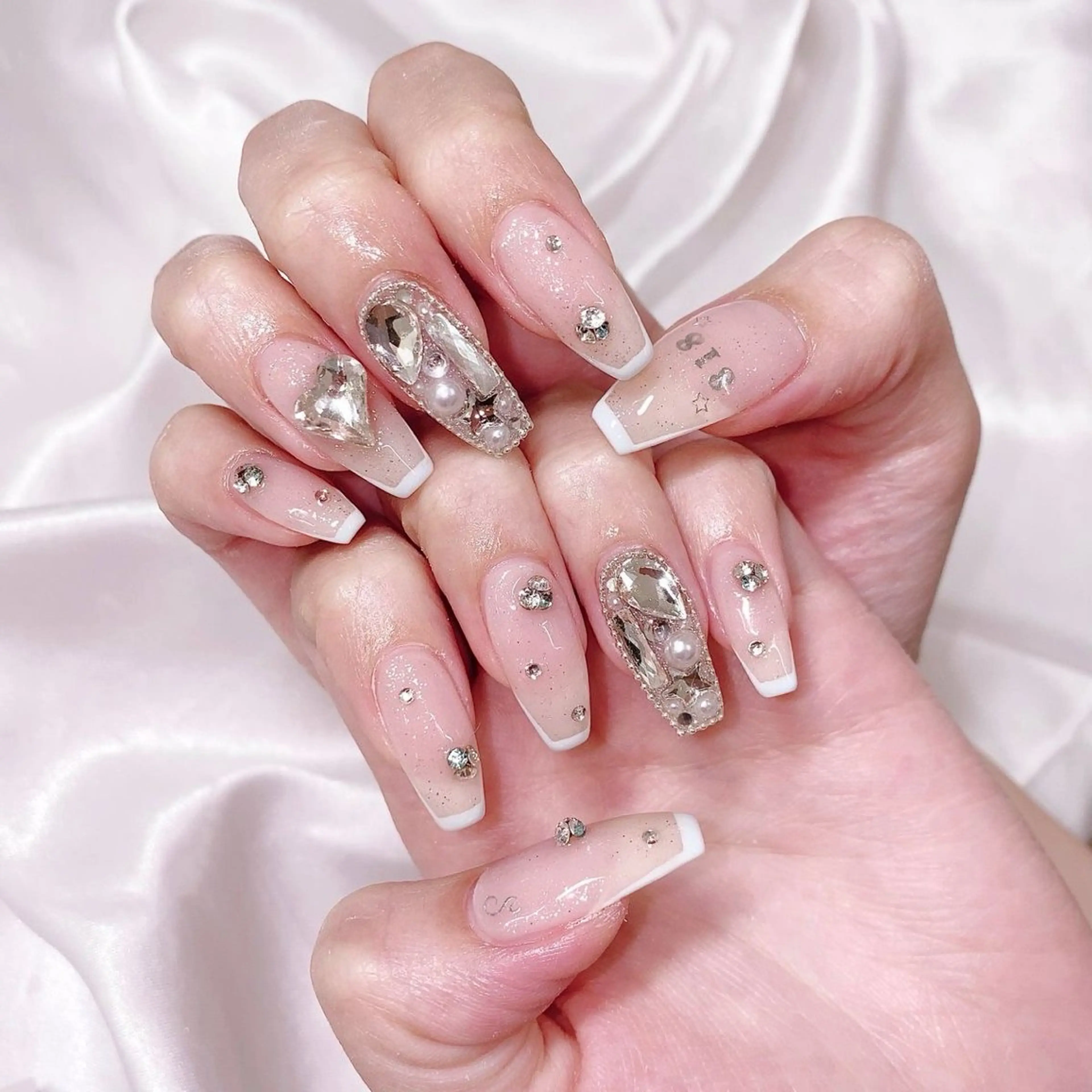 ネイル アートネイル 長さ出し ジェルネイル キラキラネイル マグネットネイル Lee Nails チップ長さだし専門店のネイルデザイン