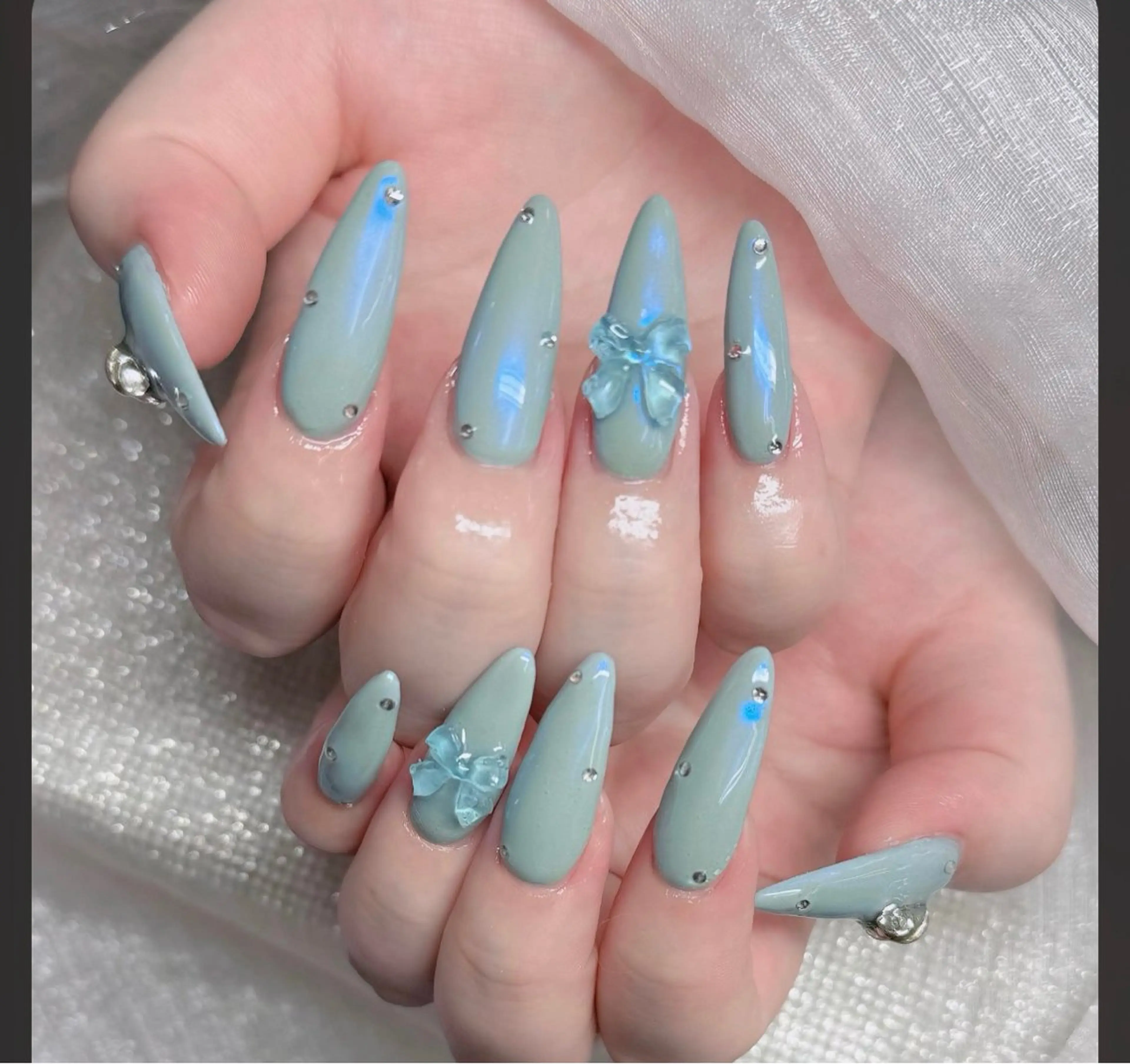 ネイル フレンチネイル ジェルネイル ガラスフレンチ ハロウィン ハート ハンドネイル H.baby Nail Salonのネイルデザイン