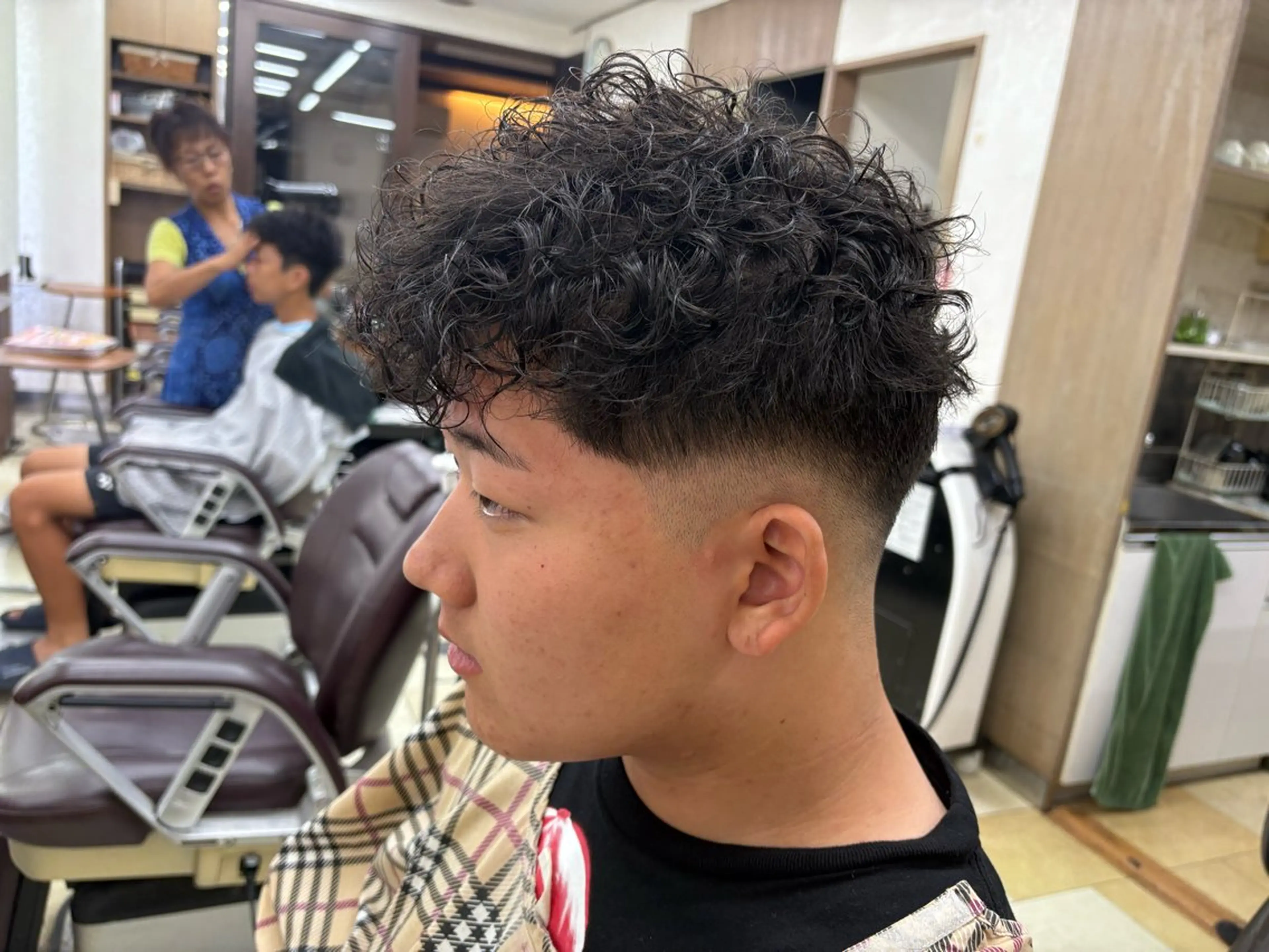 ショート BARBERSHOP ROMAN所属・高橋 学のヘアスタイル
