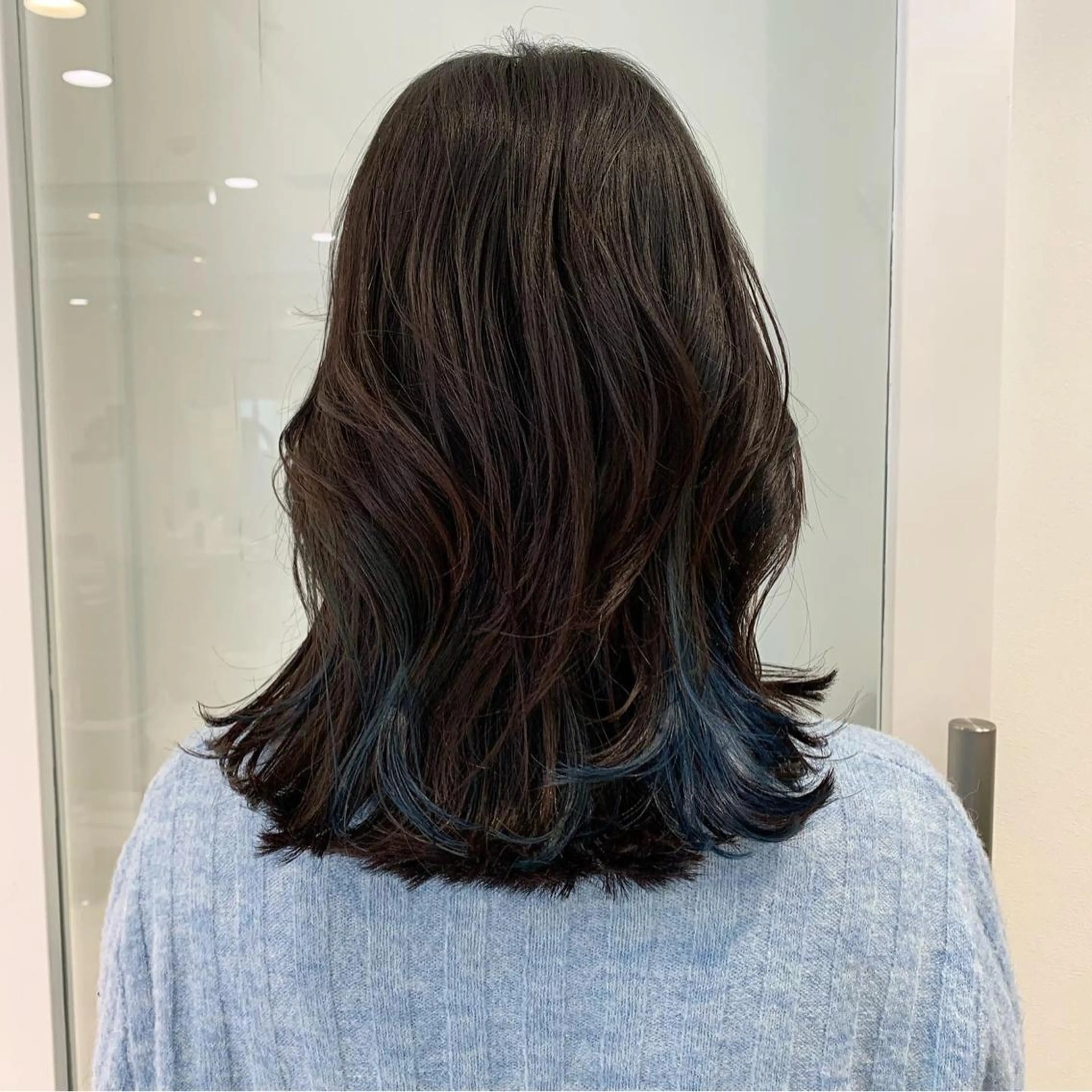 ミディアム カラー オチ ハナのヘアスタイル