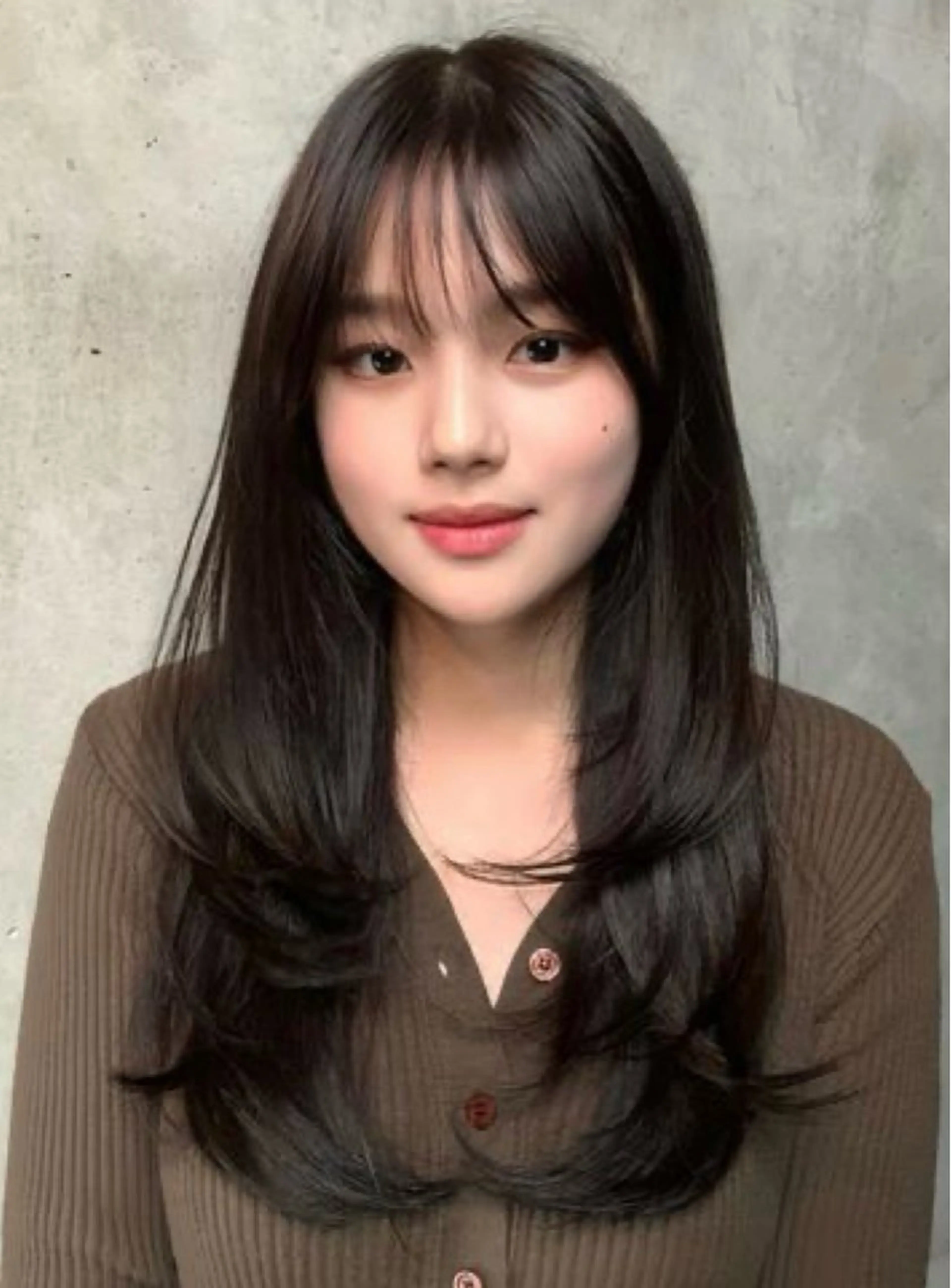 ロング カラー レイヤーカット 小顔カット カット ヘアカラー トリートメント TORi 三宮店所属・外国人風レイヤー／ SHOKUのヘアスタイル