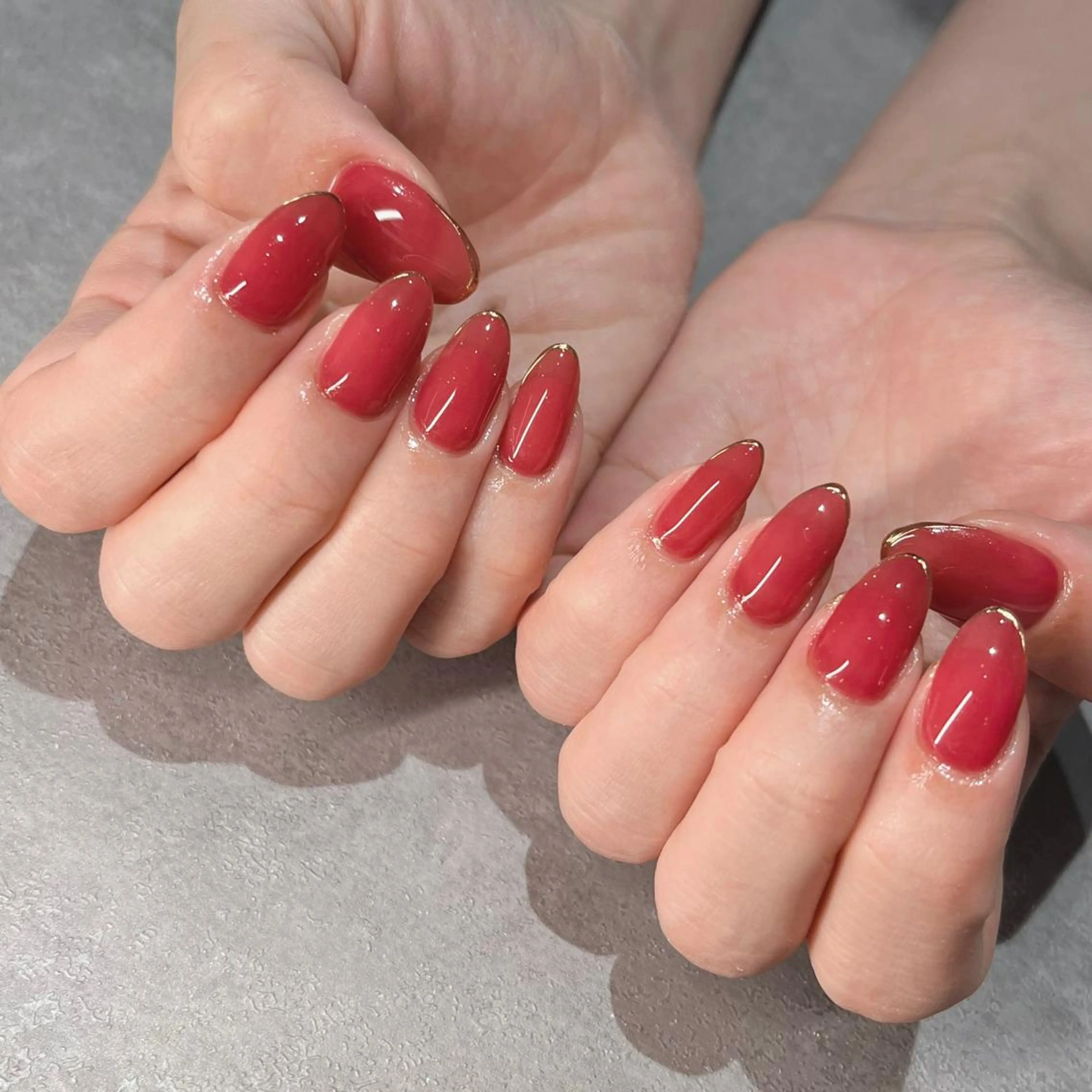 ネイル フットネイル フレンチネイル ジェルネイル ラメ(グリッター) ラメグラデーション ハンドネイル NEO Beauty Salon所属・𝐍𝐄𝐎 𝐉𝐔𝐑𝐈のネイルデザイン