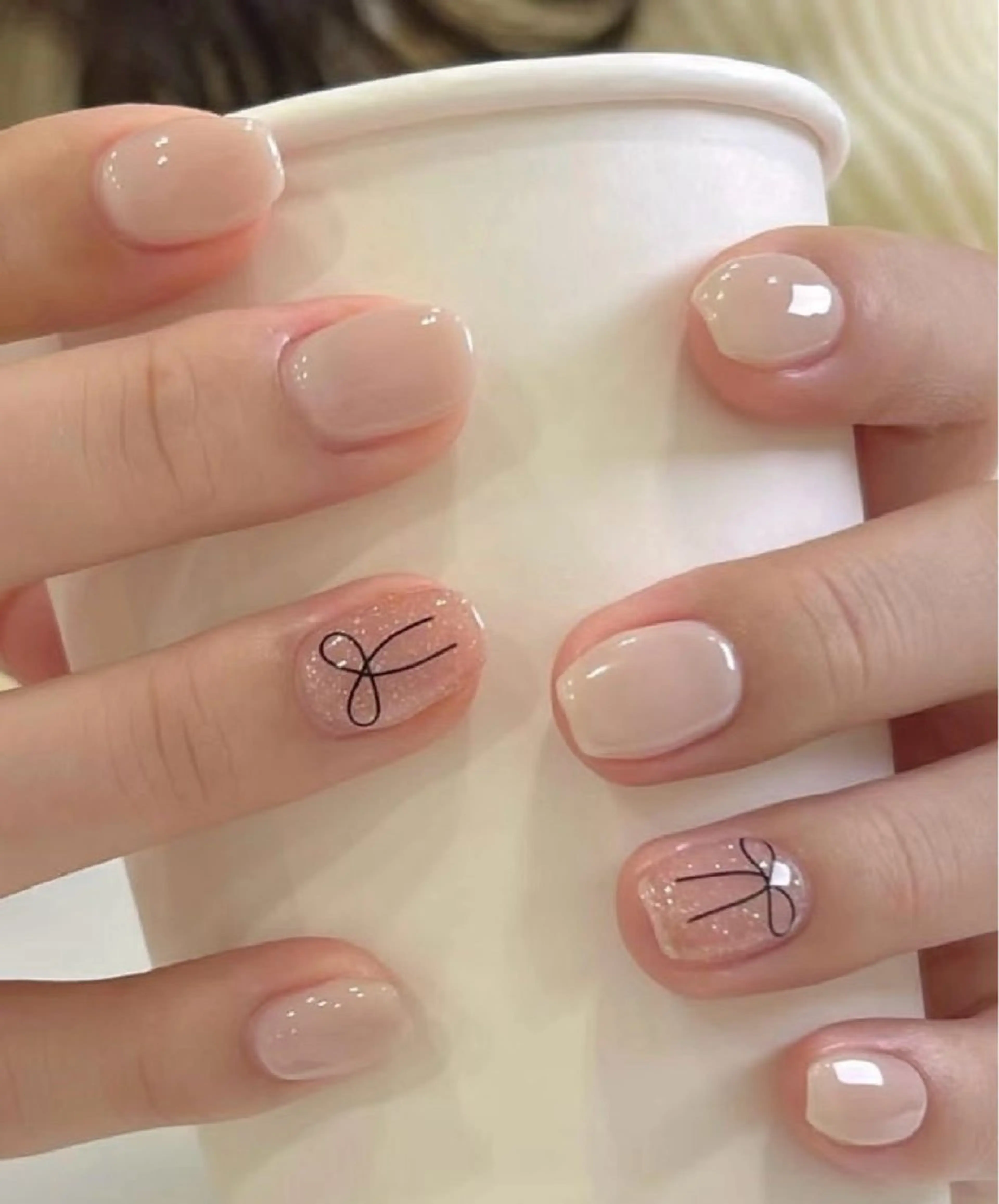 ネイル 長さ出し フットネイル フレンチネイル ジェルネイル ガラスフレンチ ハンドネイル ハンドケア More Glam渋谷店のネイルデザイン