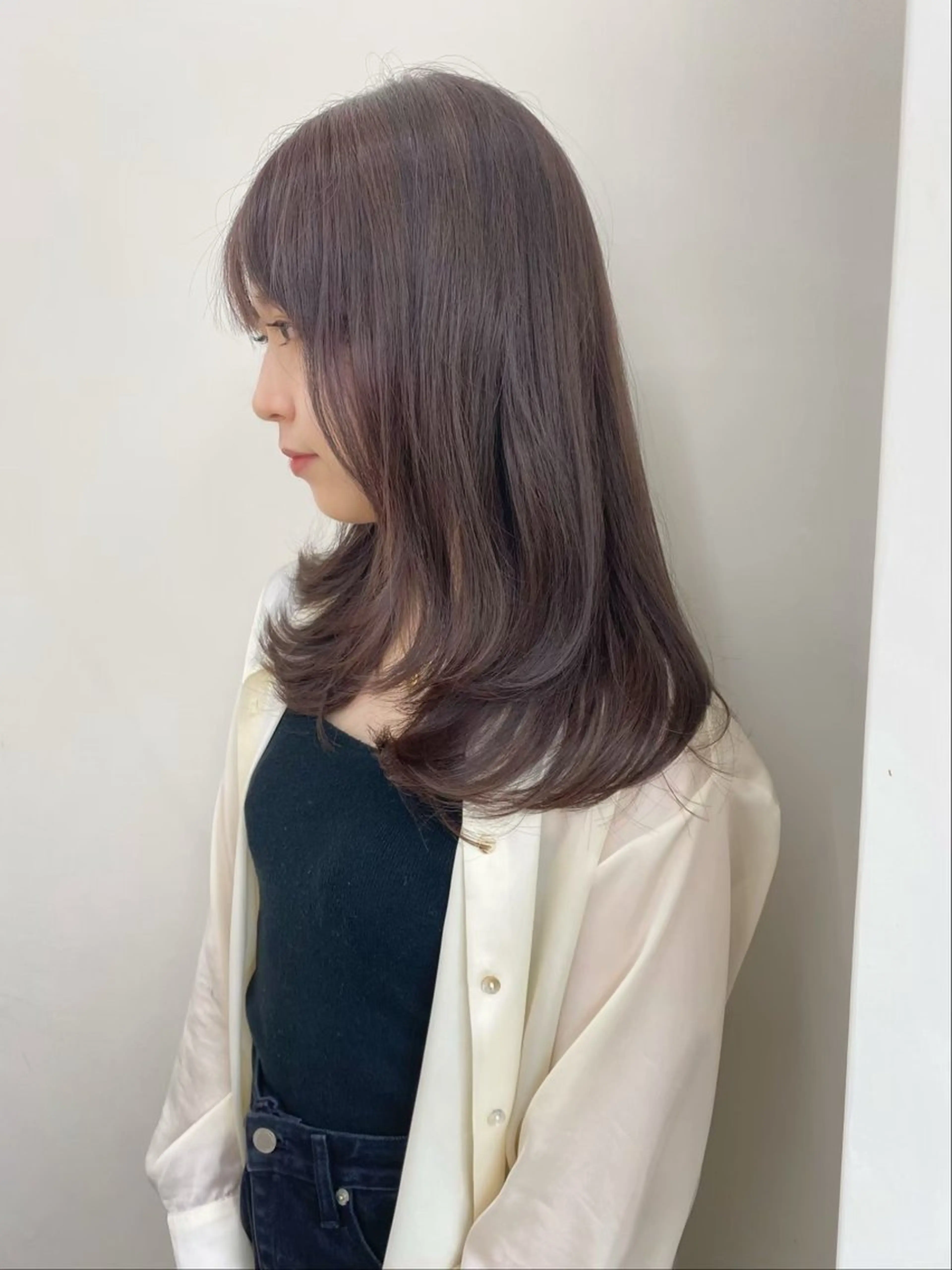 セミロング カラー 透明感カラー グレージュ nok所属・レイヤー/ベージュ/ どますず🌺のヘアスタイル