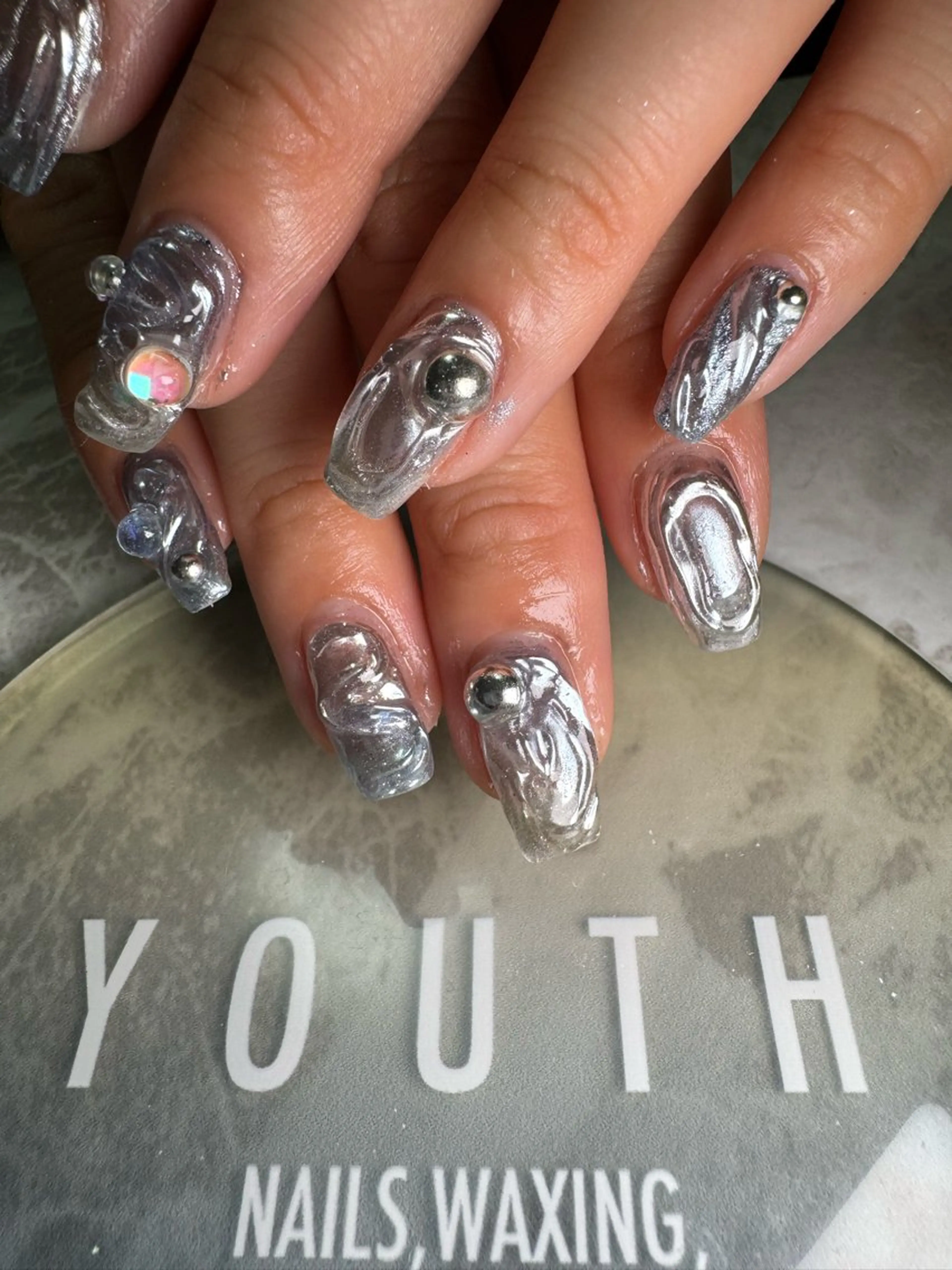 ネイル ハンドネイル YOUTH nails waxing所属・YOUTH natsumiのネイルデザイン