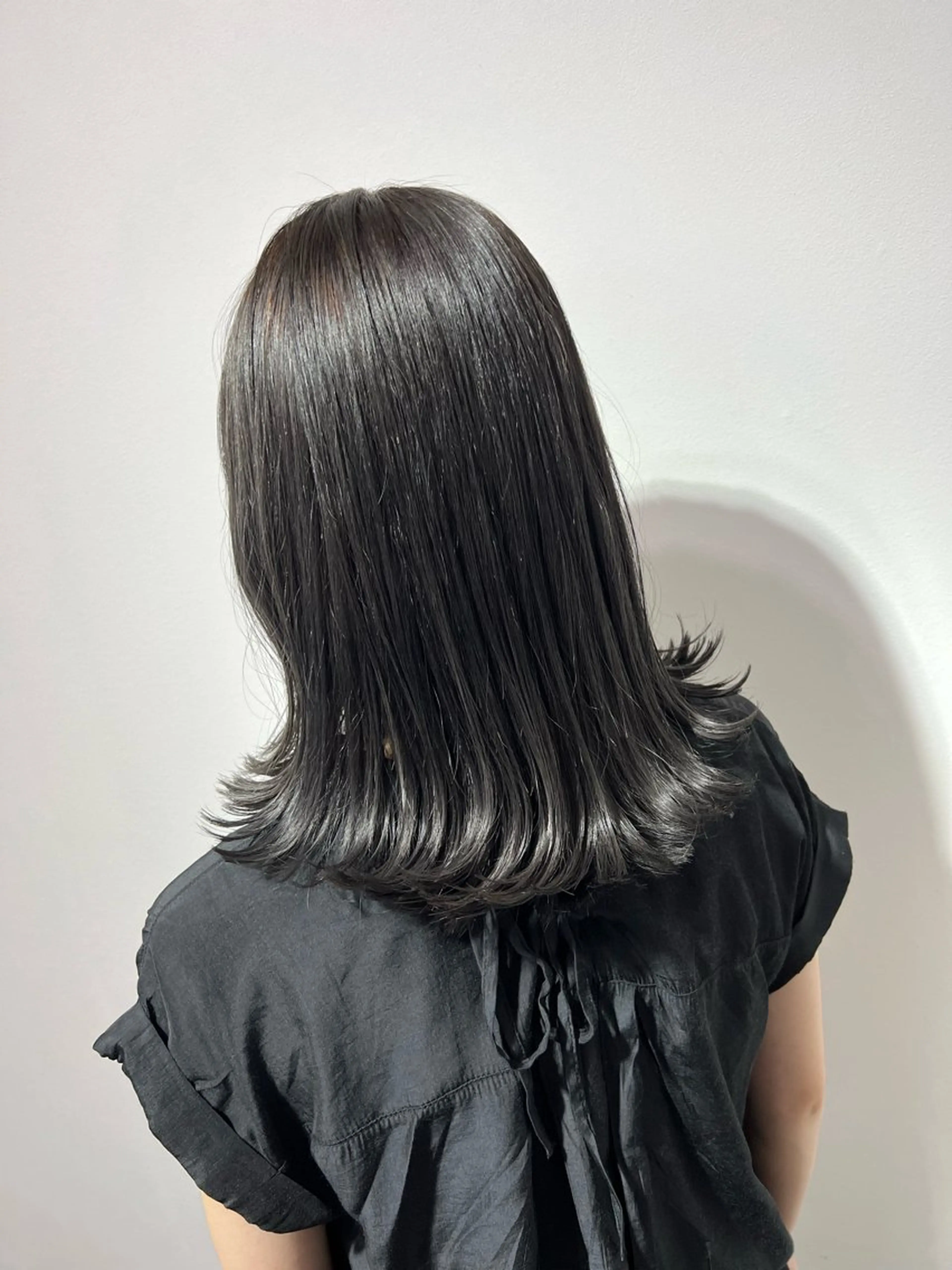 セミロング カラー イルミナカラー レイヤーカット 神戸ボブ✂️ ioe三宮/田 伸佳のヘアスタイル