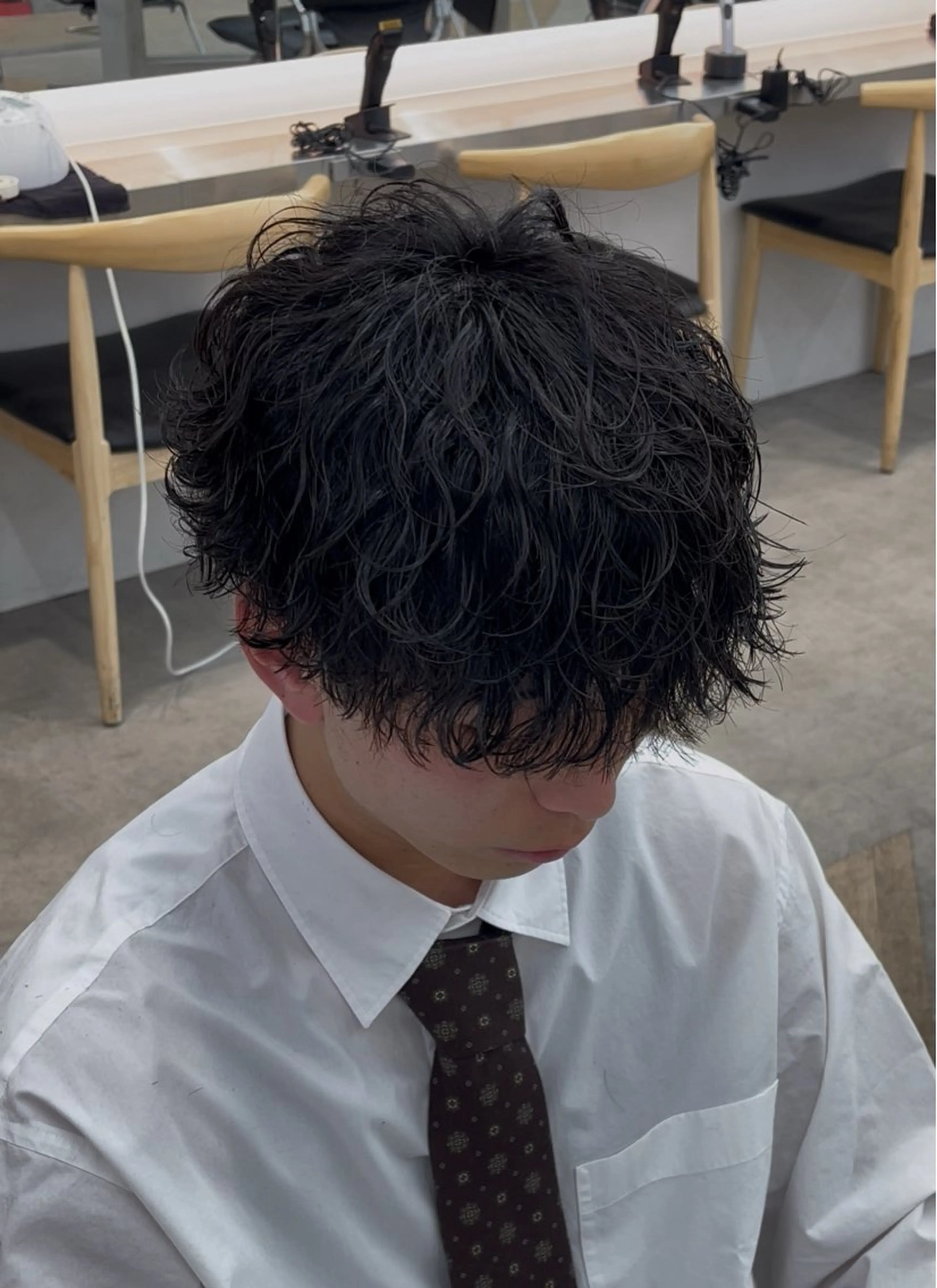 ショート カラー パーマ メンズ キッズ メンズパーマ 波巻きパーマ 栄💗メンズパーマ｜ ハイトーン｜haruのヘアスタイル