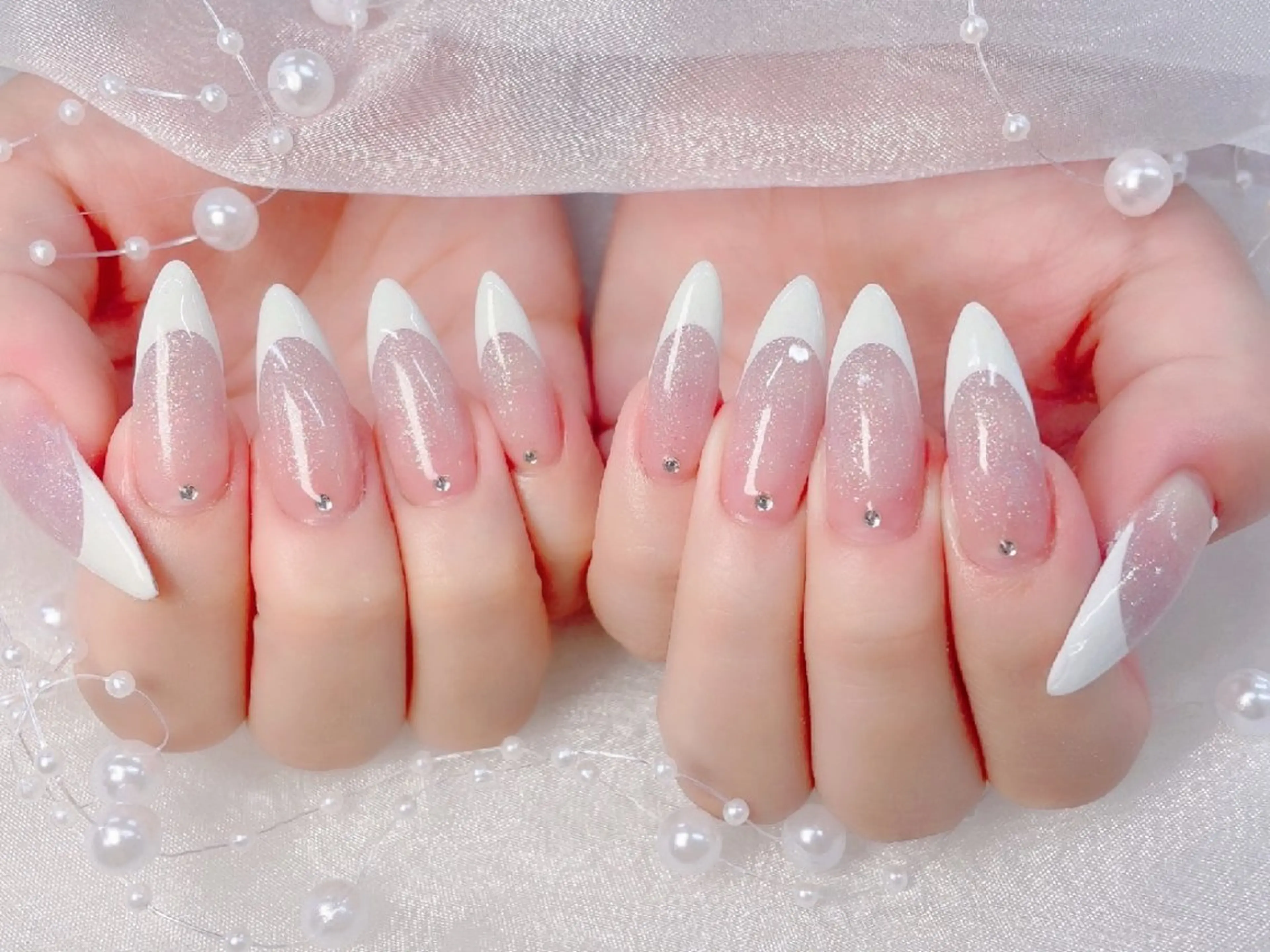 ネイル 長さ出し フラッシュネイル フレンチネイル キラキラネイル ラメ(グリッター) Chouette Nailのネイルデザイン