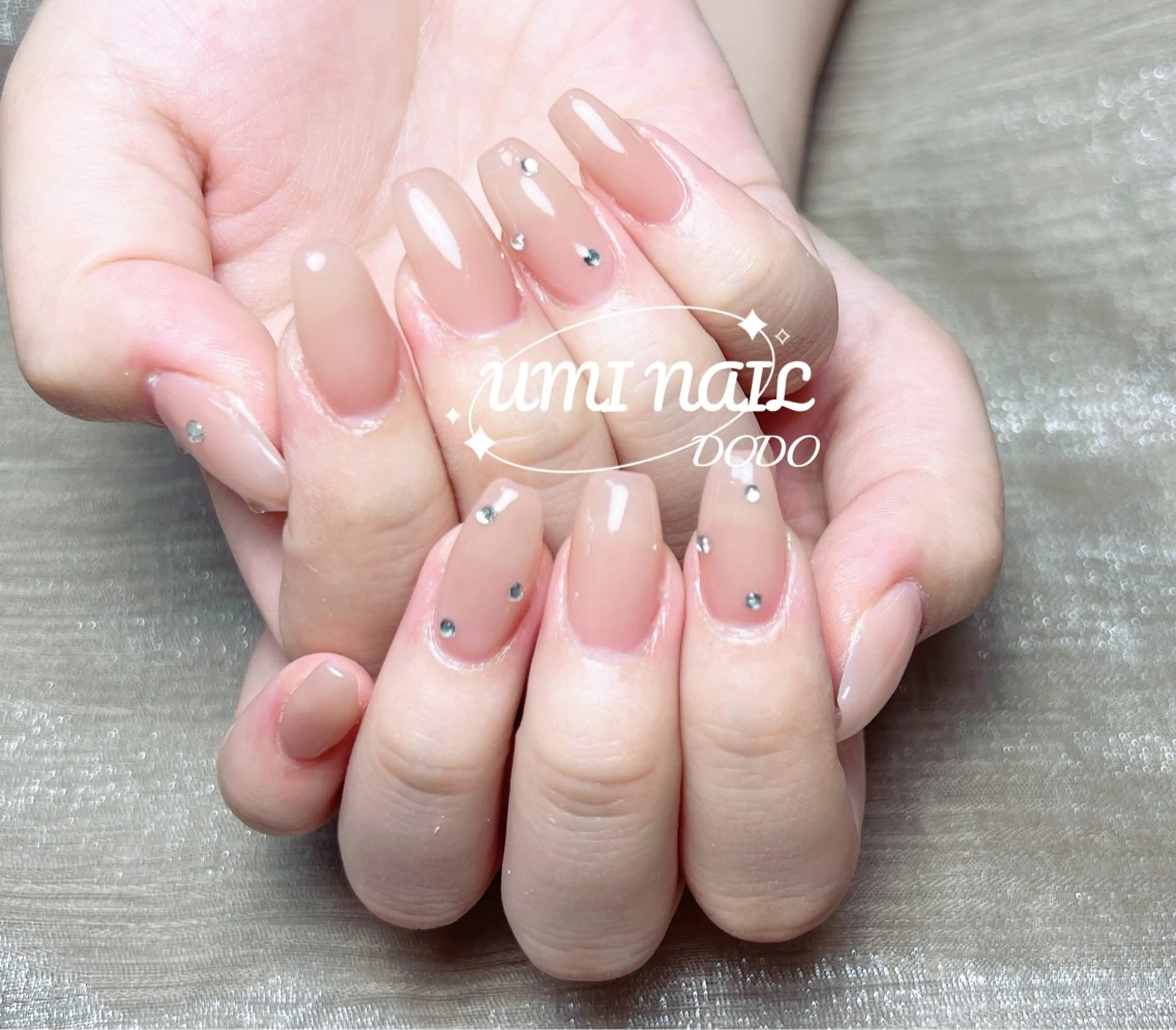 ネイル アートネイル ジェルネイル グラデーション 持ち込み オフィスネイル ハンドネイル ハンドケア LUXE NAIL SALONのネイルデザイン