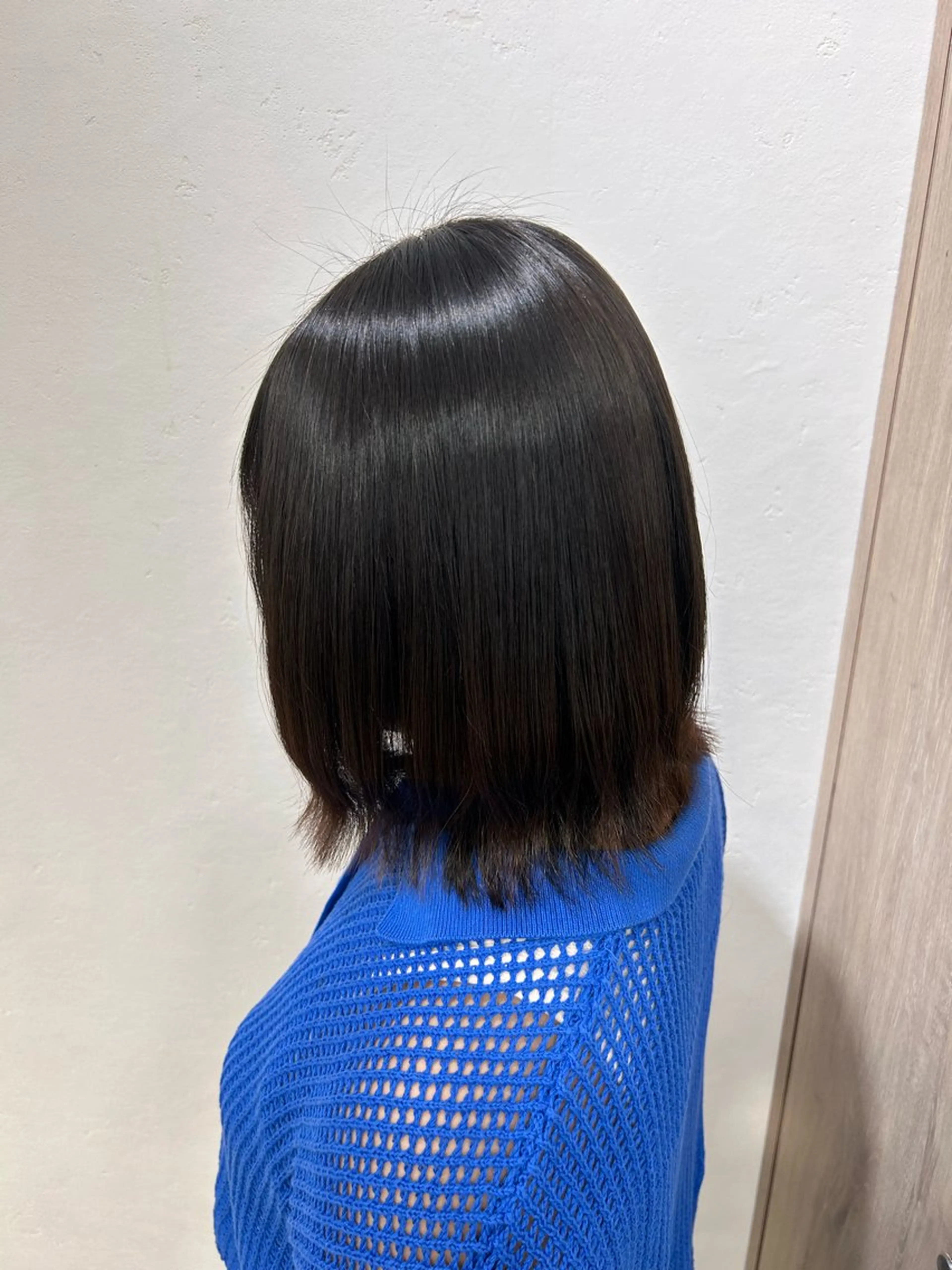 ミディアム 縮毛矯正 光を纏うツヤ感ロング Natsuki🪽のヘアスタイル