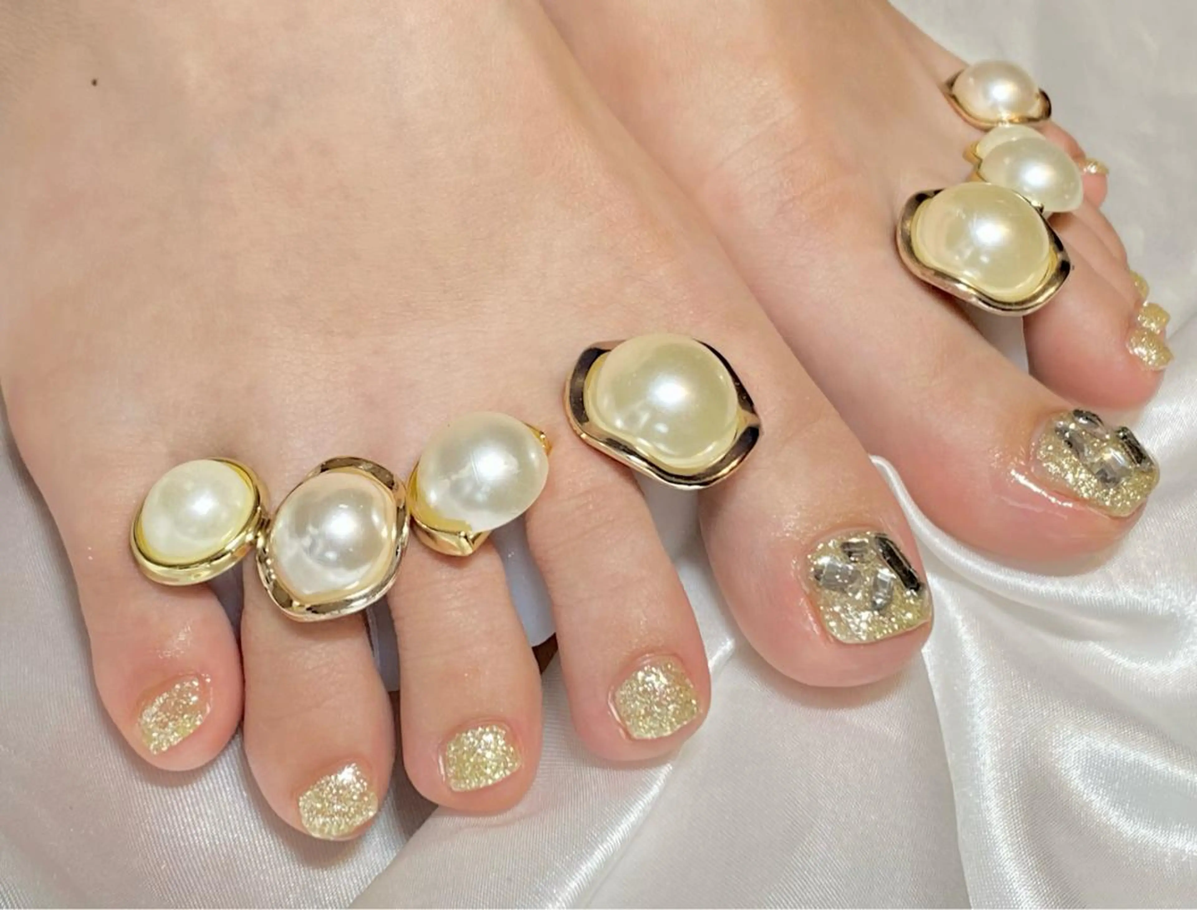 キッズ ネイル フットネイル ゴールド ワンホンネイル フットネイル おうちネイルサロン RINAのその他イメージ