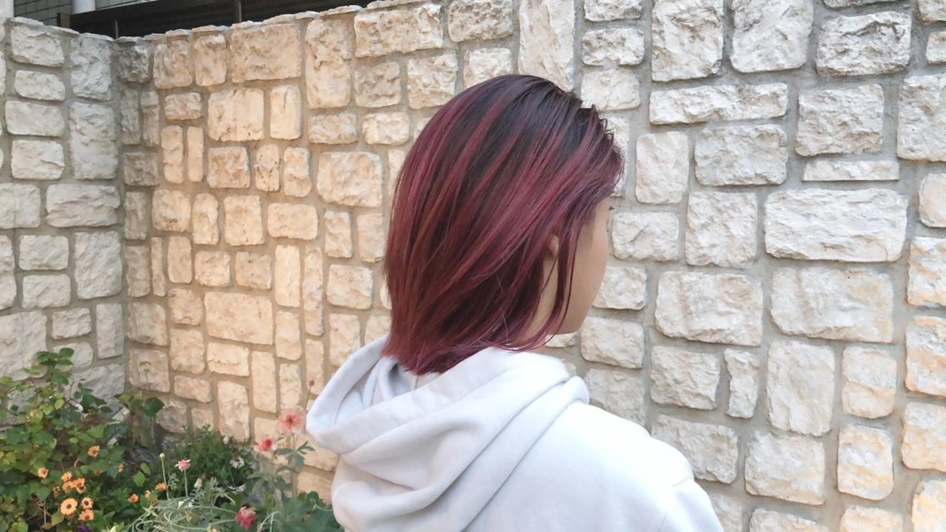 ミディアム カラー パーマ ヘアアレンジ バレイヤージュ レッドカラー レイヤーカット カット 縮毛矯正 トリートメント OAK 兵庫所属・OAK 兵庫のヘアスタイル