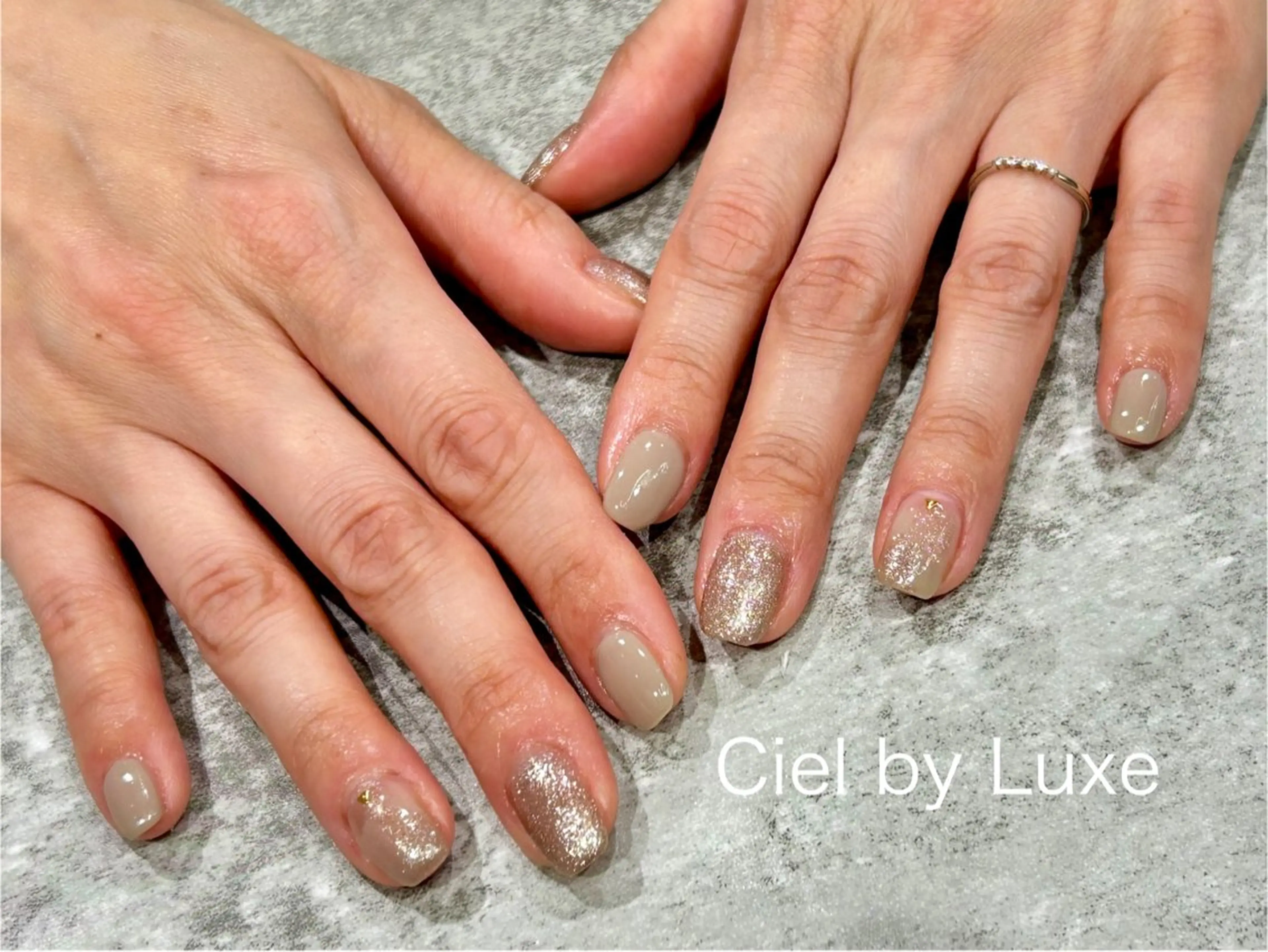 ネイル ラメ(グリッター) ニュアンスネイル CielbyLuxe manamiのネイルデザイン