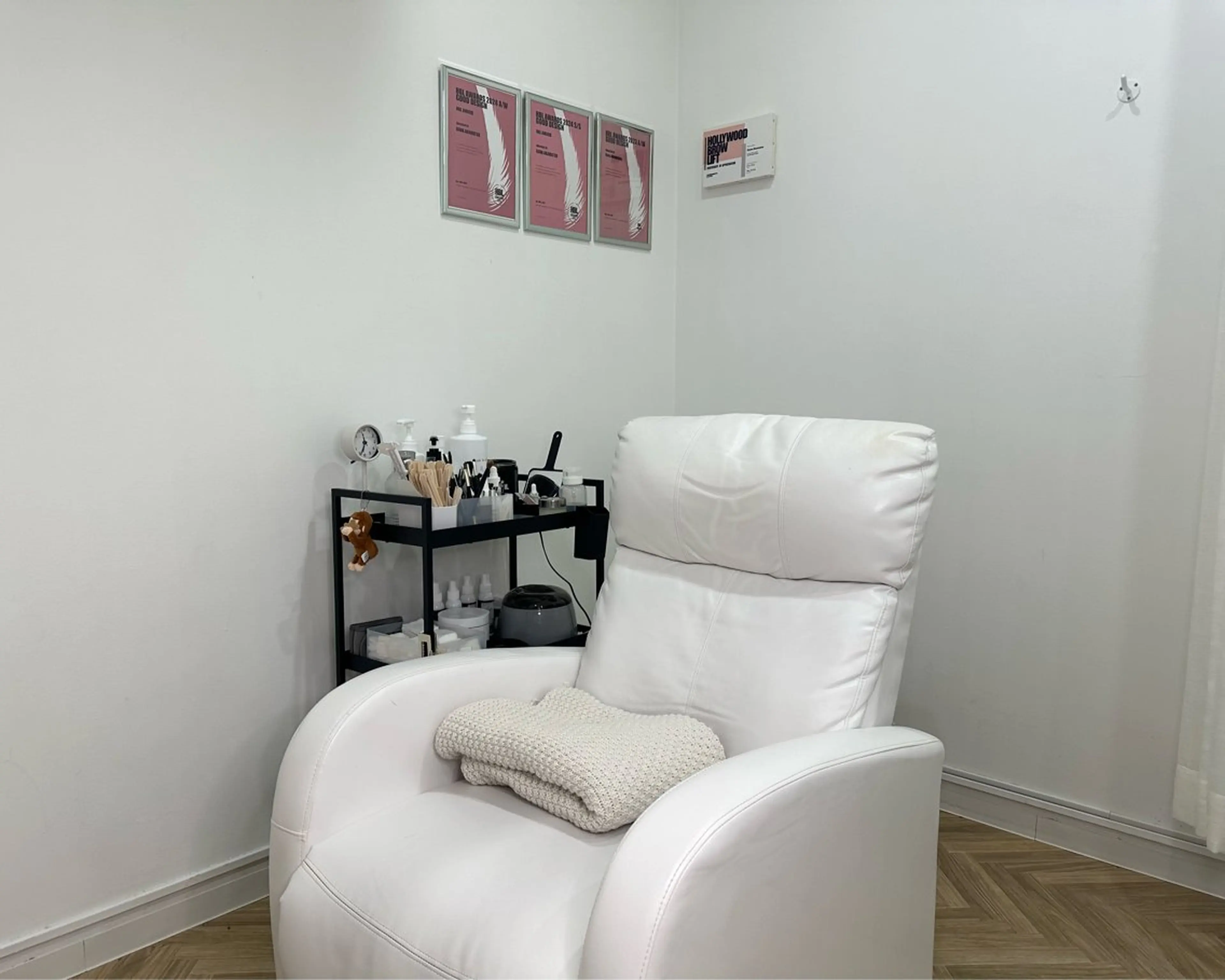 アイブロウサロン　レアファースト所属・HBLaward受賞 KANAの眉毛・アイブロウイメージ