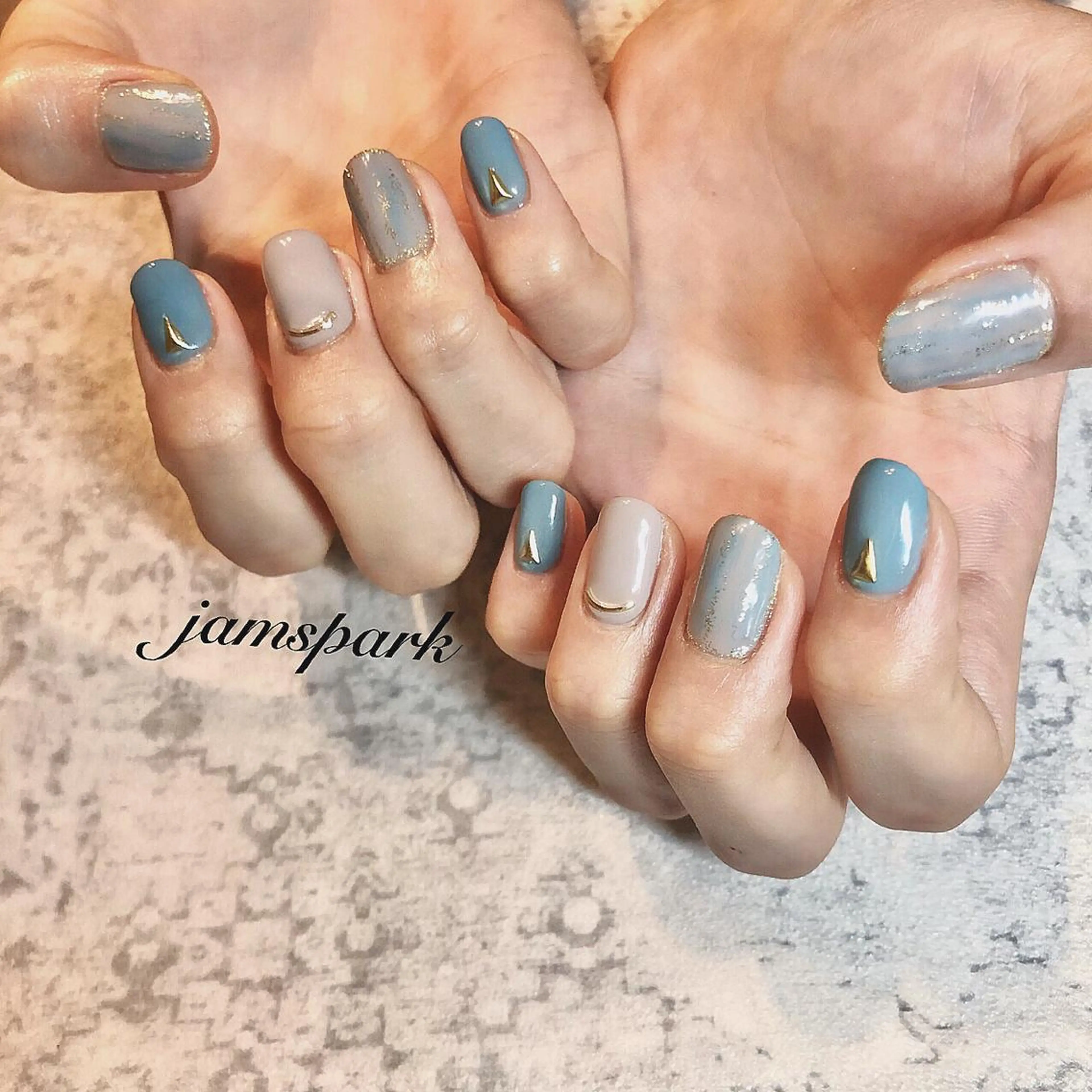 ネイル ブルー ジェルネイル 水色 ニュアンスネイル シンプルネイル ハンドネイル jamspark ✨のネイルデザイン