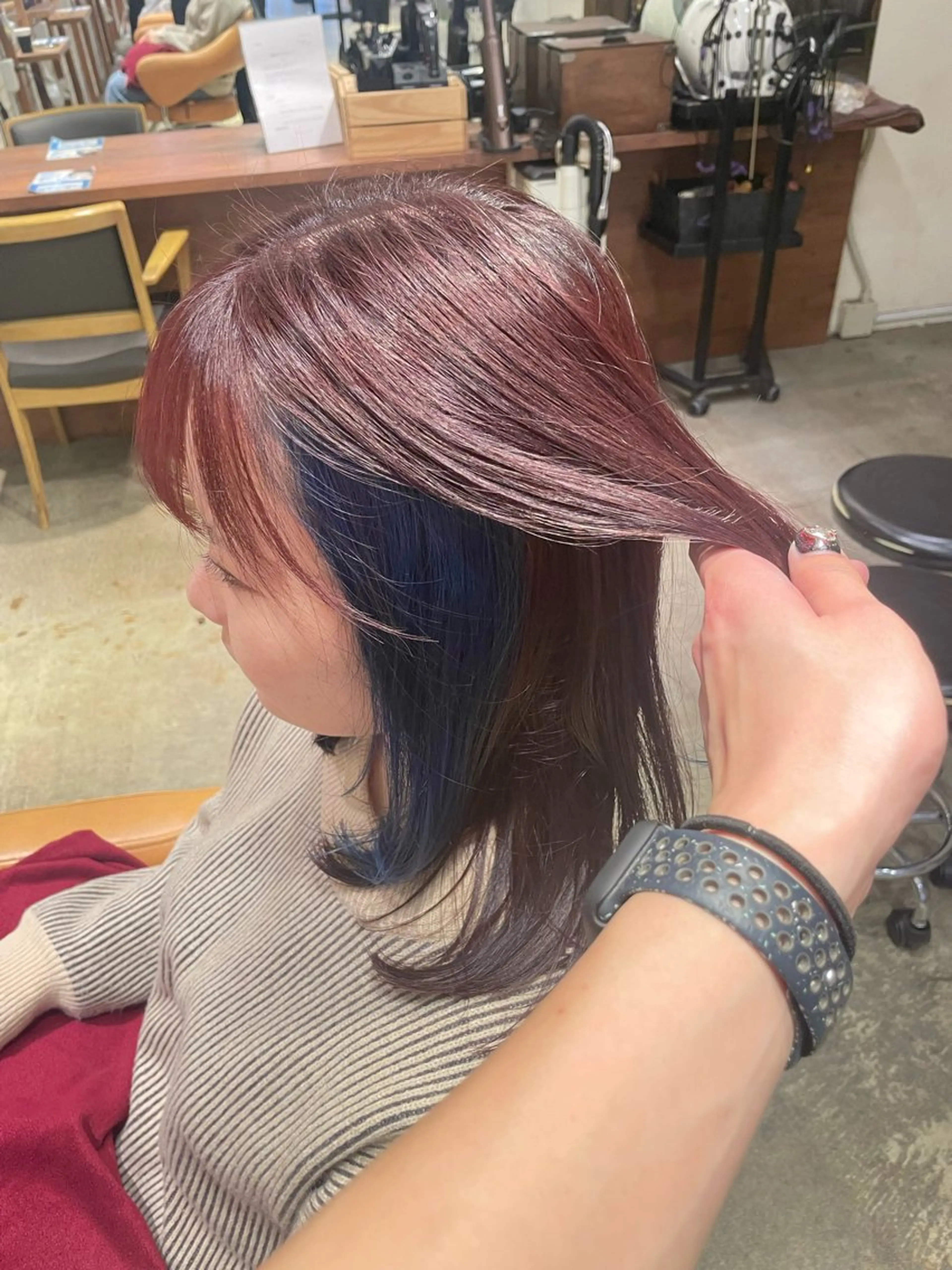 ロング カラー ブルーカラー イヤリングカラー カット ヘアカラー トリートメント EARTH菊名店👾 ひらのすぐるのヘアスタイル