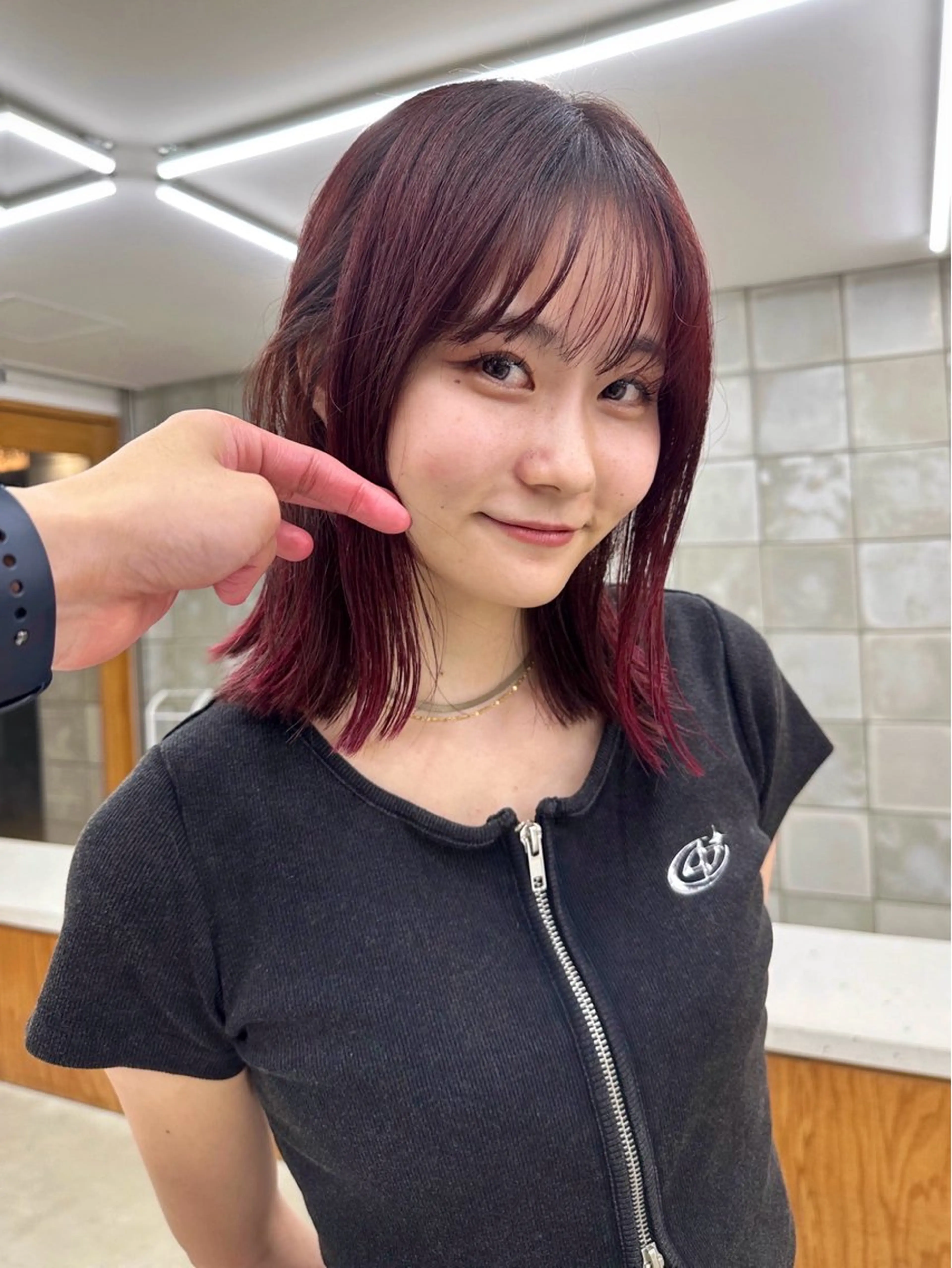 ミディアム カラー ピンクカラー レッドカラー バイオレットカラー カット ヘアカラー パーマ /レイヤー 榛地渉馬 /矢場町のヘアスタイル
